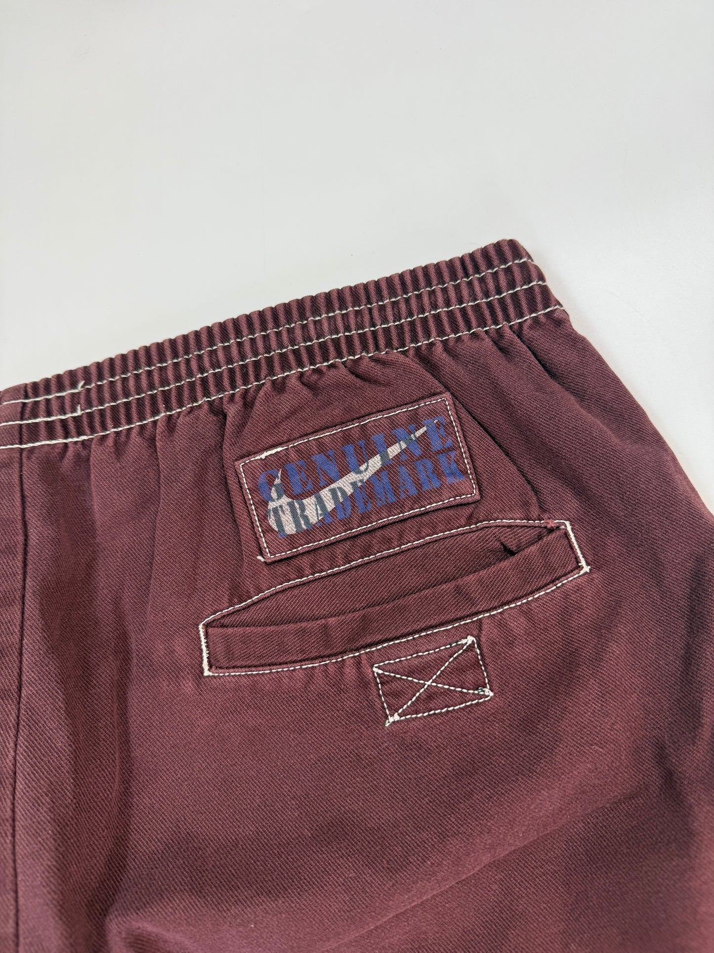 Vintage 90s Nike contrast stitch shorts (M)