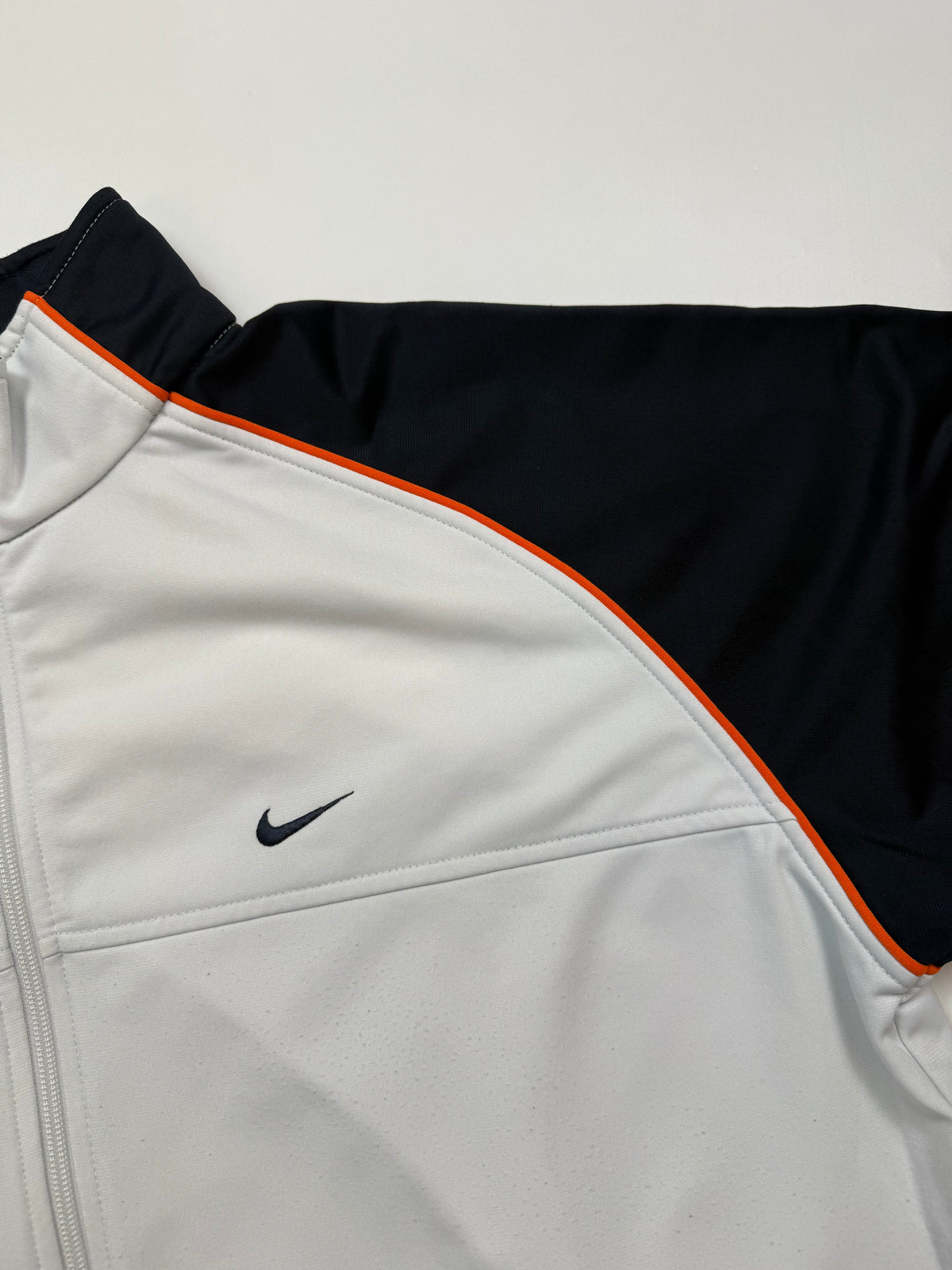 Vintage Nike mini swoosh track jacket (XL)