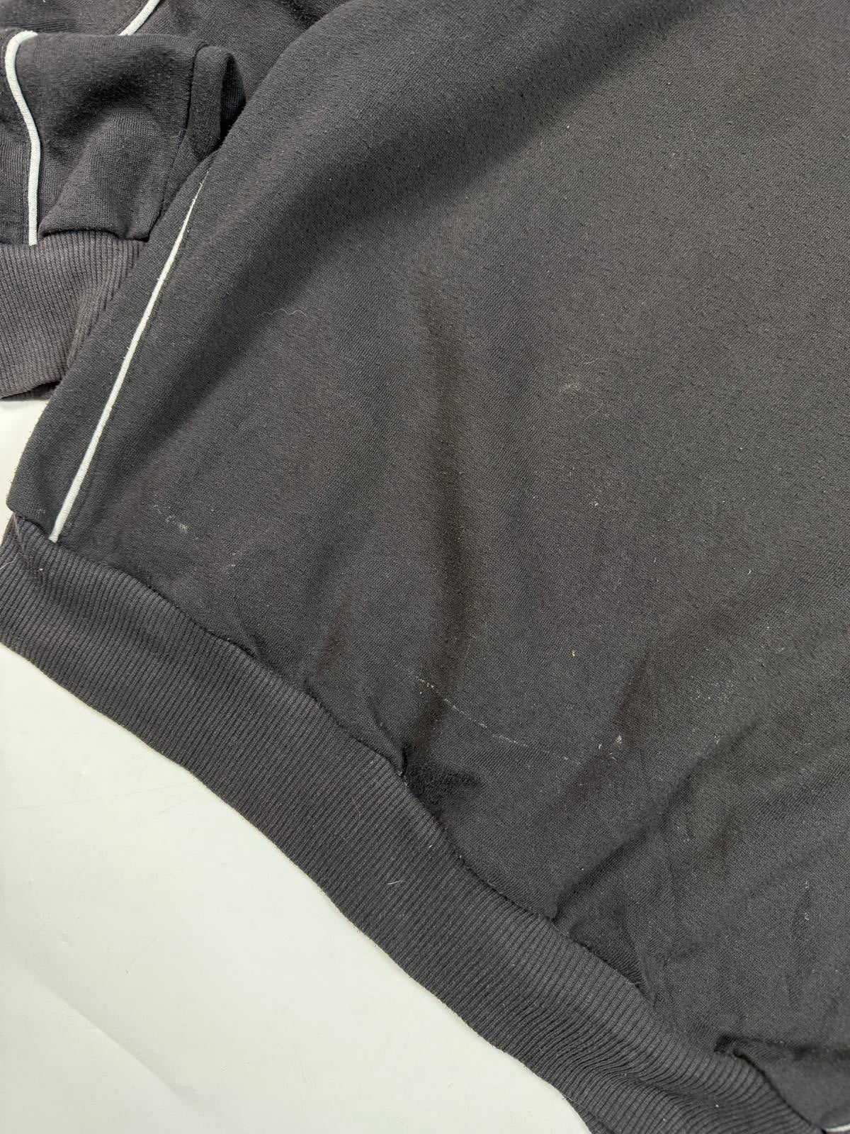 Vintage Umbro small logo sweatshirt (L)