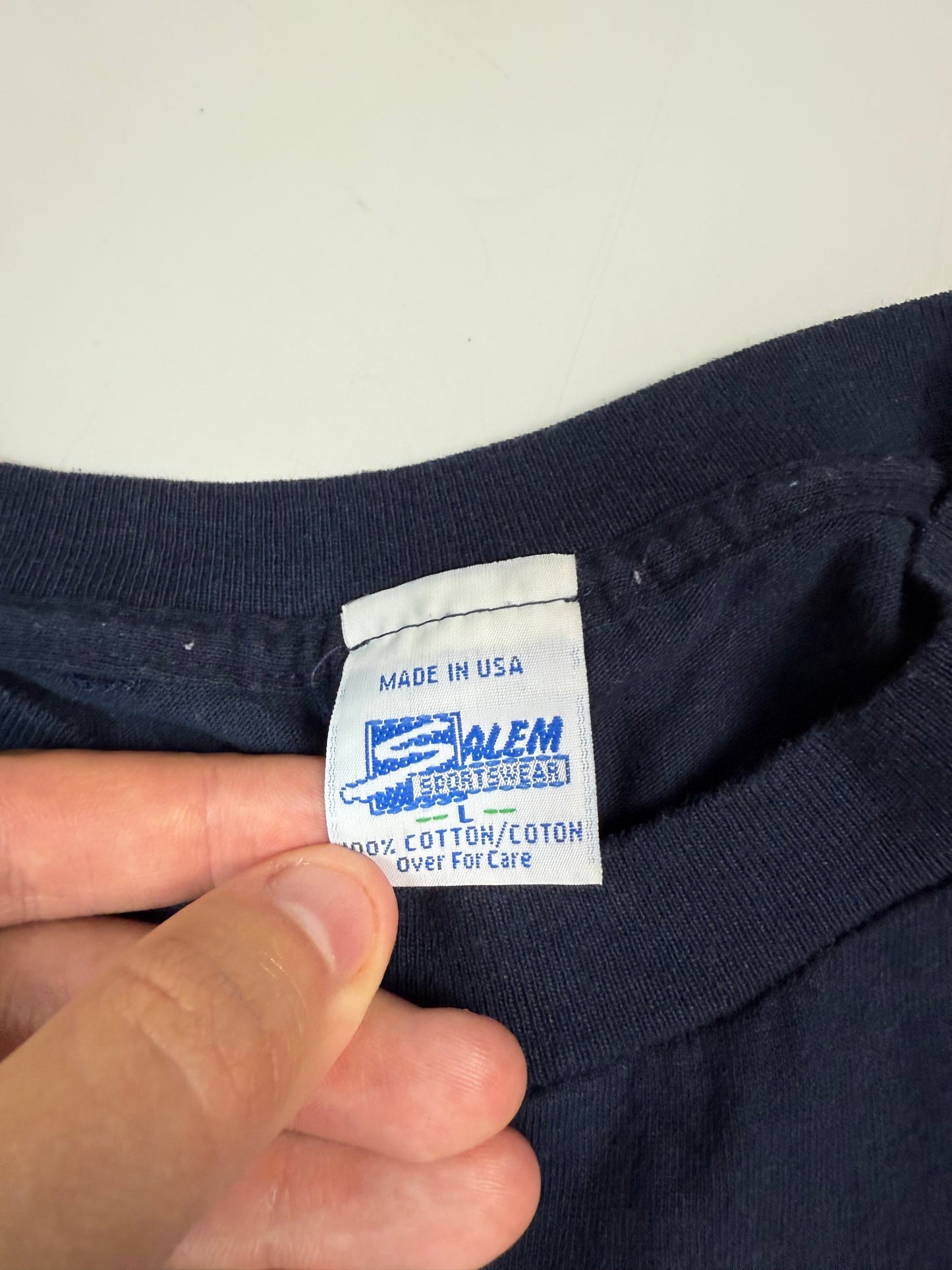 Vintage 90s New England Patriots NFL graphic tee (L)