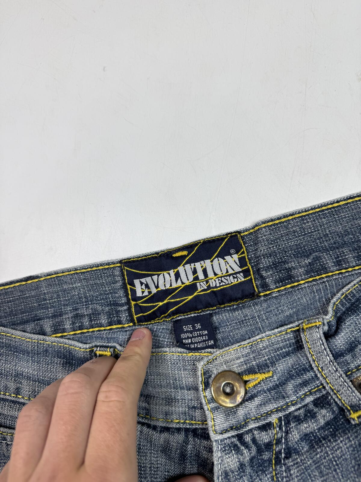 Vintage Y2K baggy hip hop denim jorts (W34)