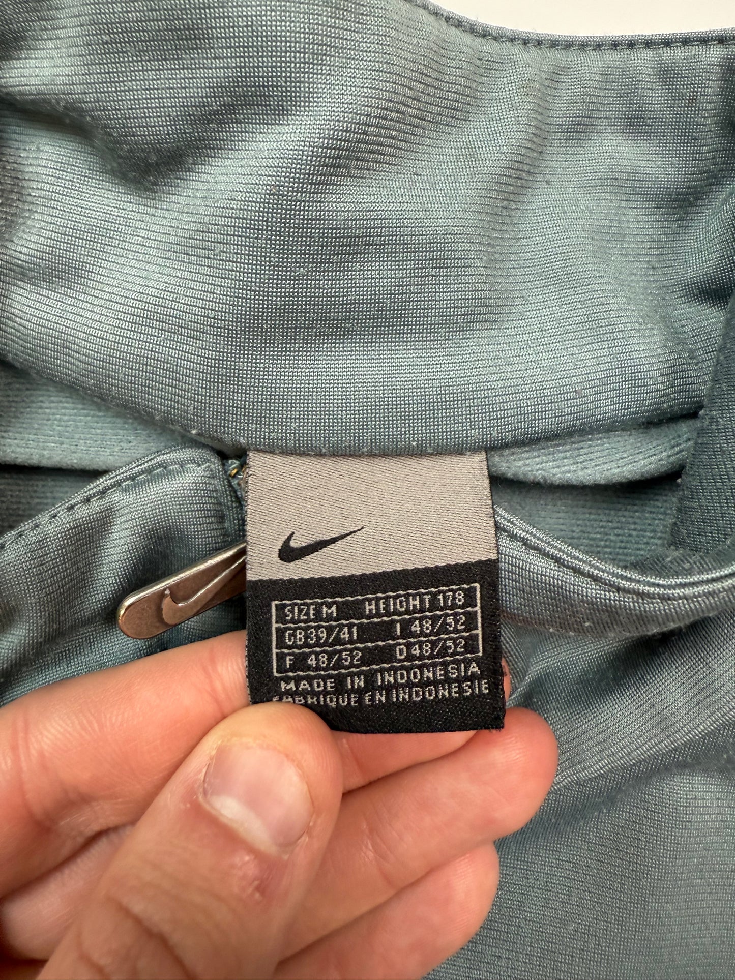 Vintage Nike track jacket (M)