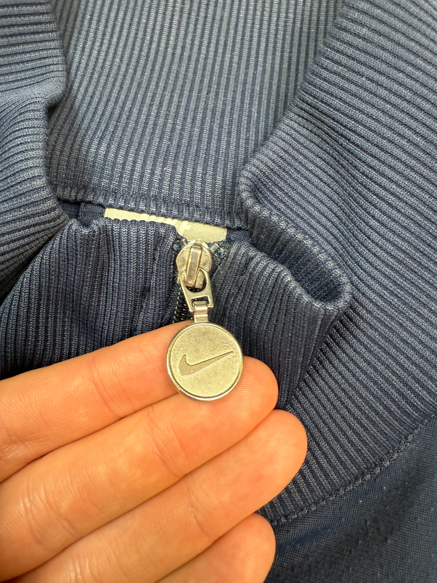 Vintage Nike track jacket (L)