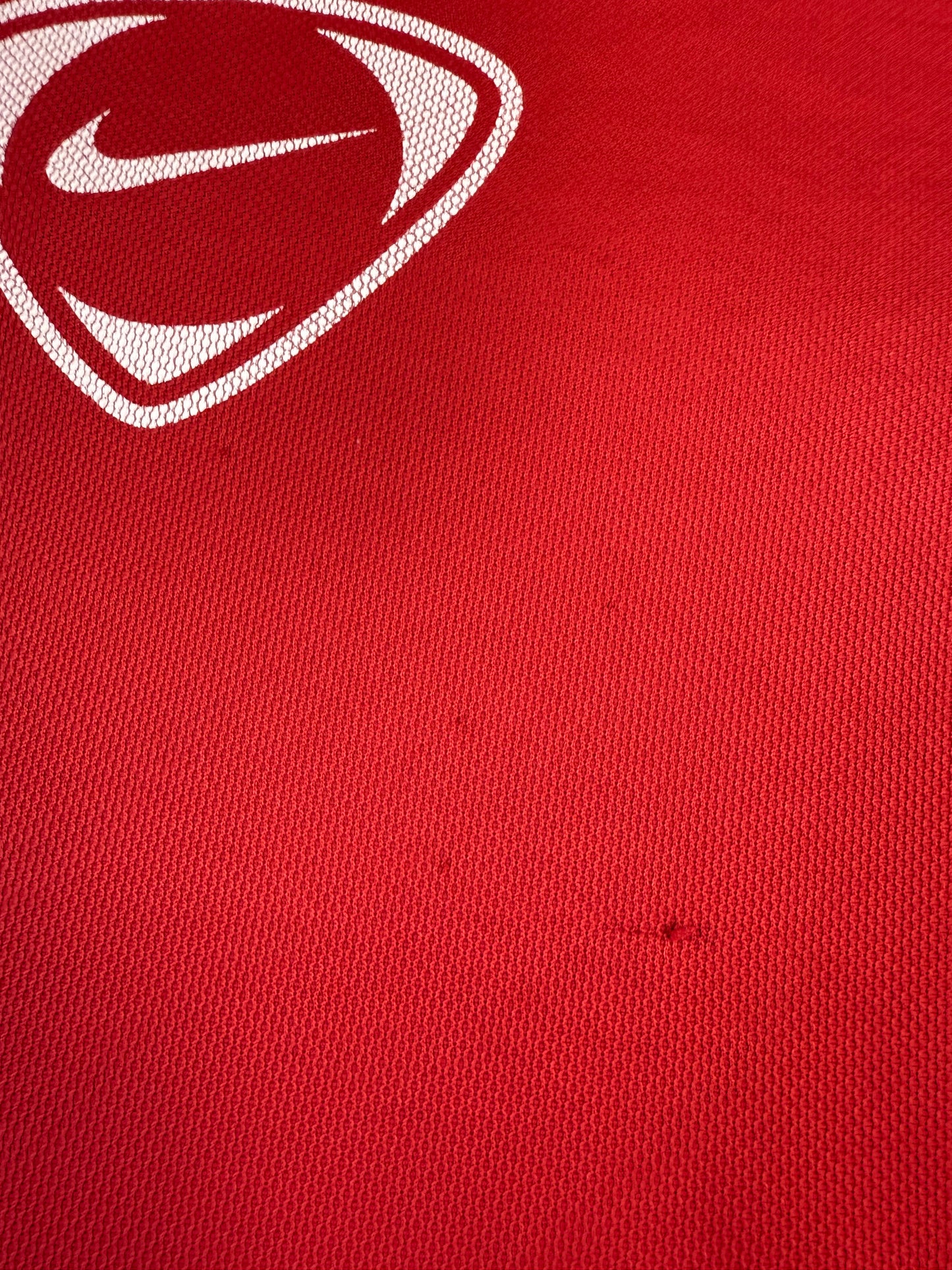 Vintage Nike shield football centre logo tee (XL)