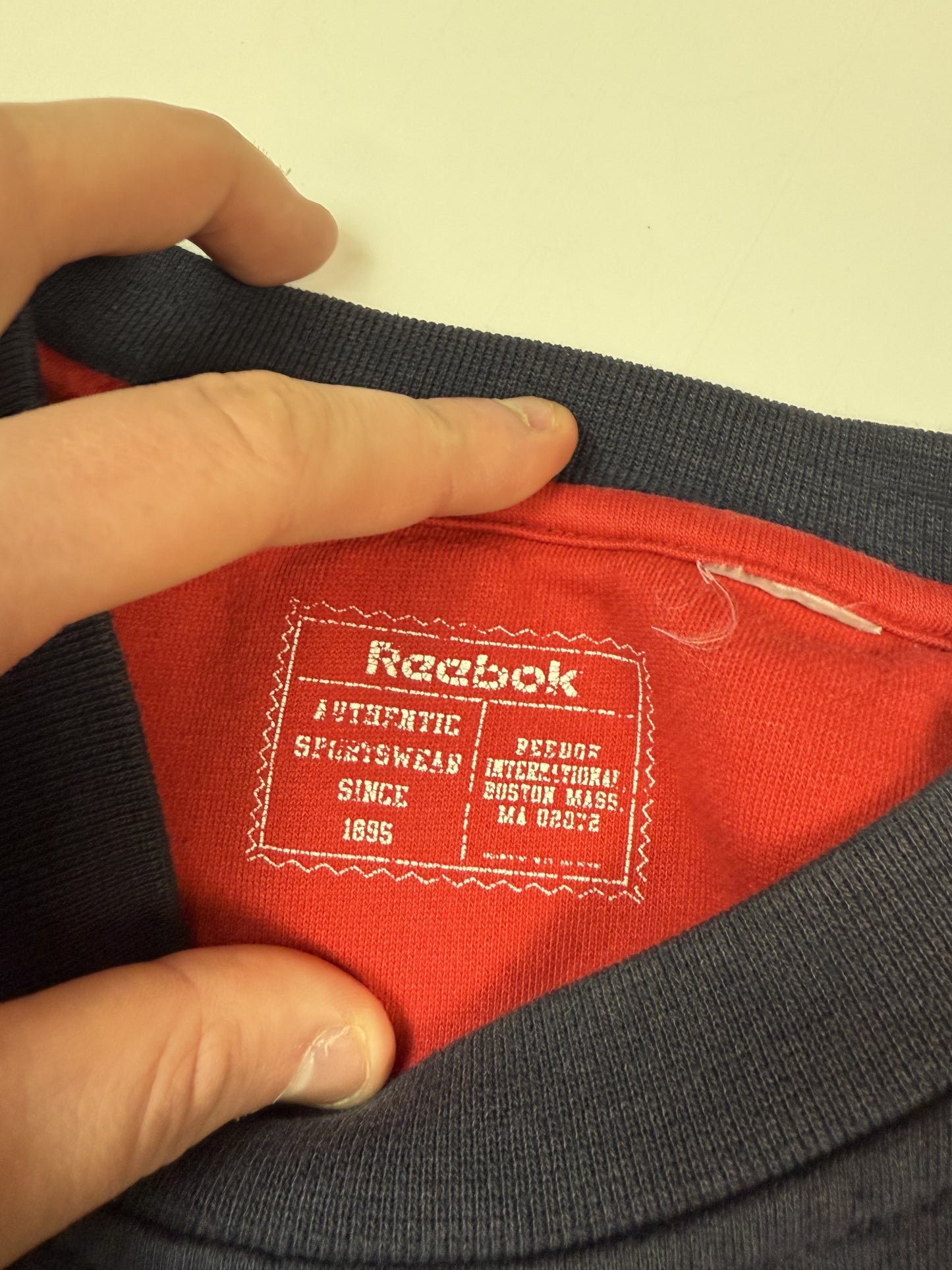 Reebok spell out sweatshirt (L)