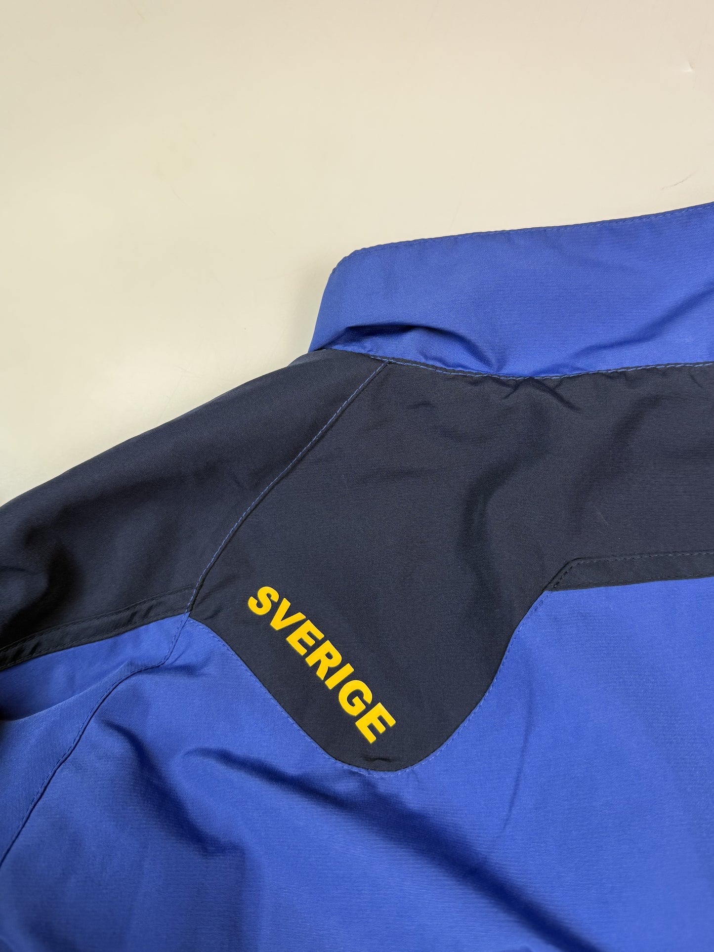 Vintage Sweden Umbro track jacket (M)