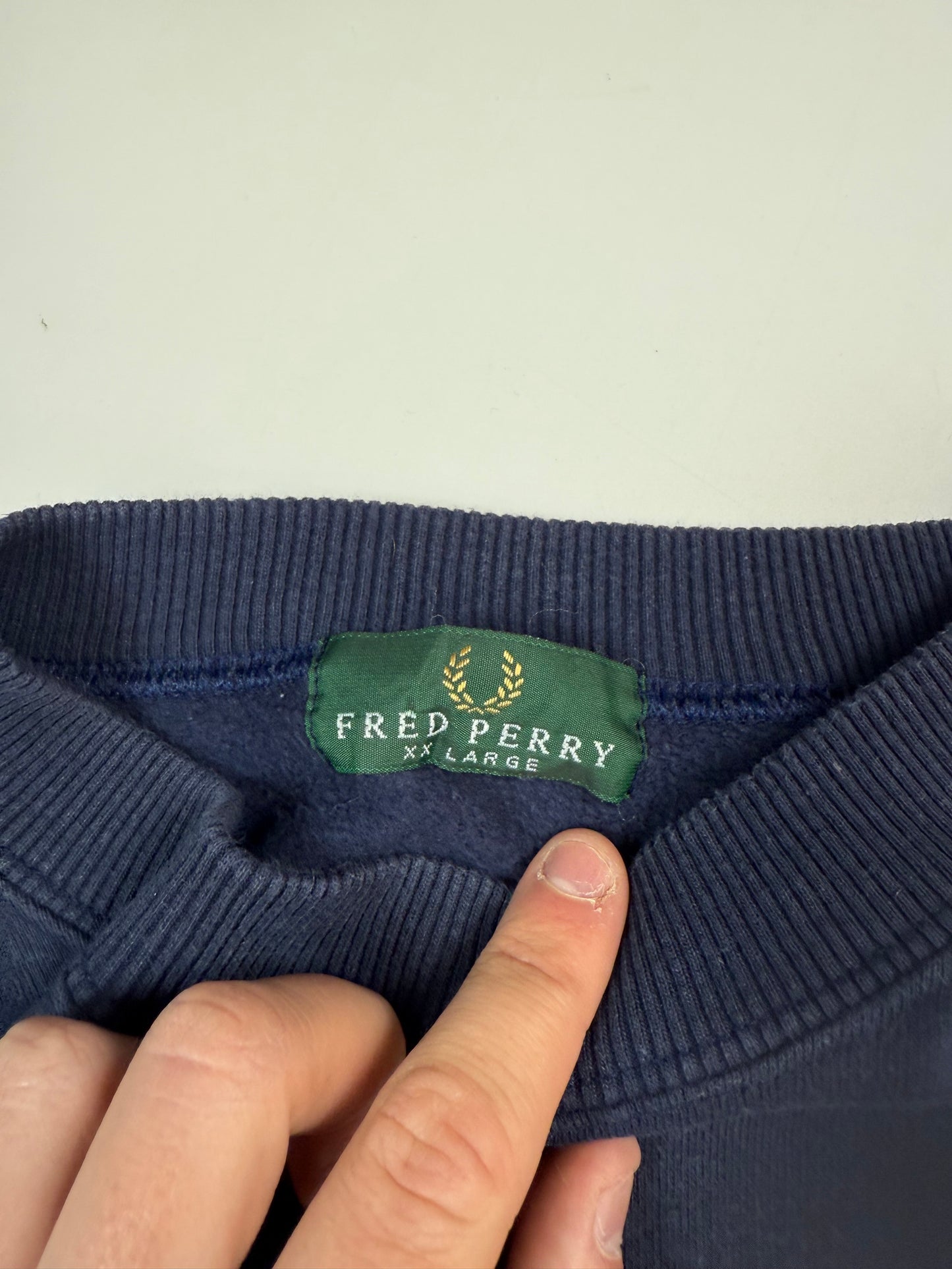 Vintage 90s Fred Perry small logo sweatshirt (L)