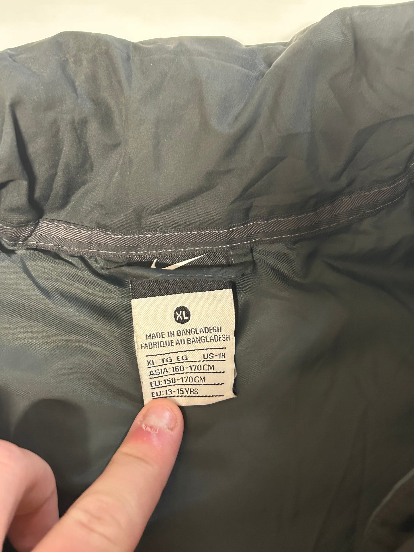 Nike gilet puffer jacket (M)