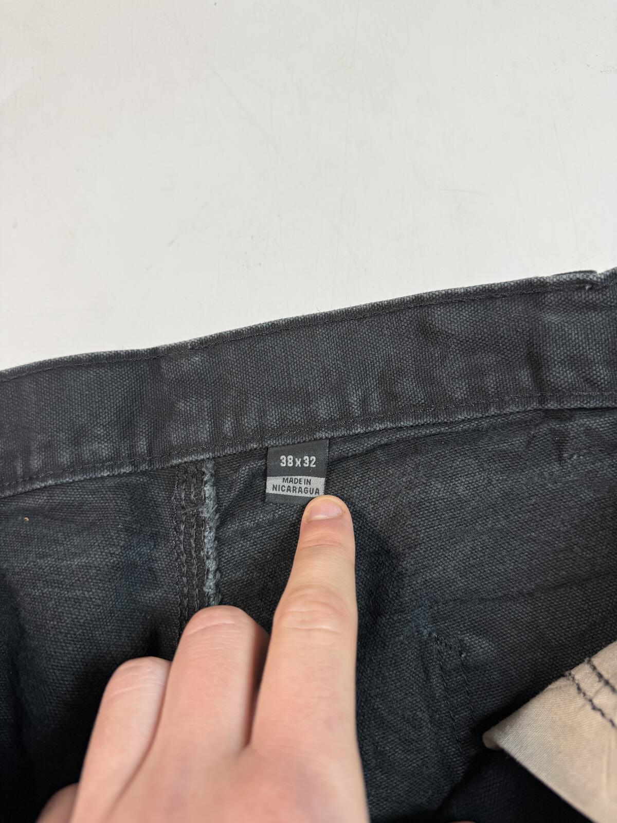 Carhartt baggy carpenter pants (W38)