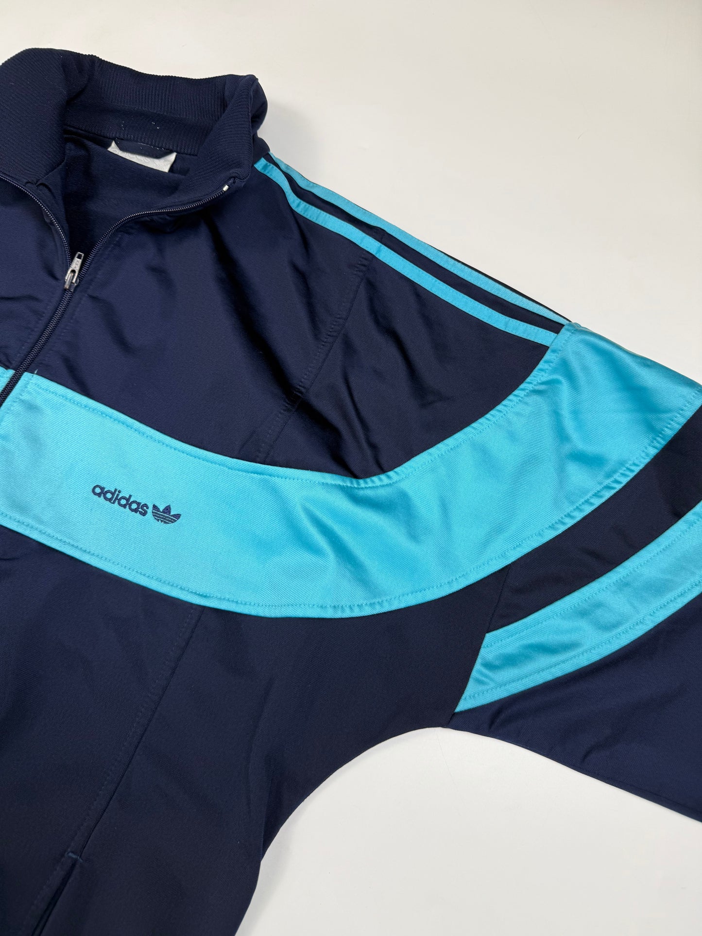 Vintage 90s Adidas originals track top (L)