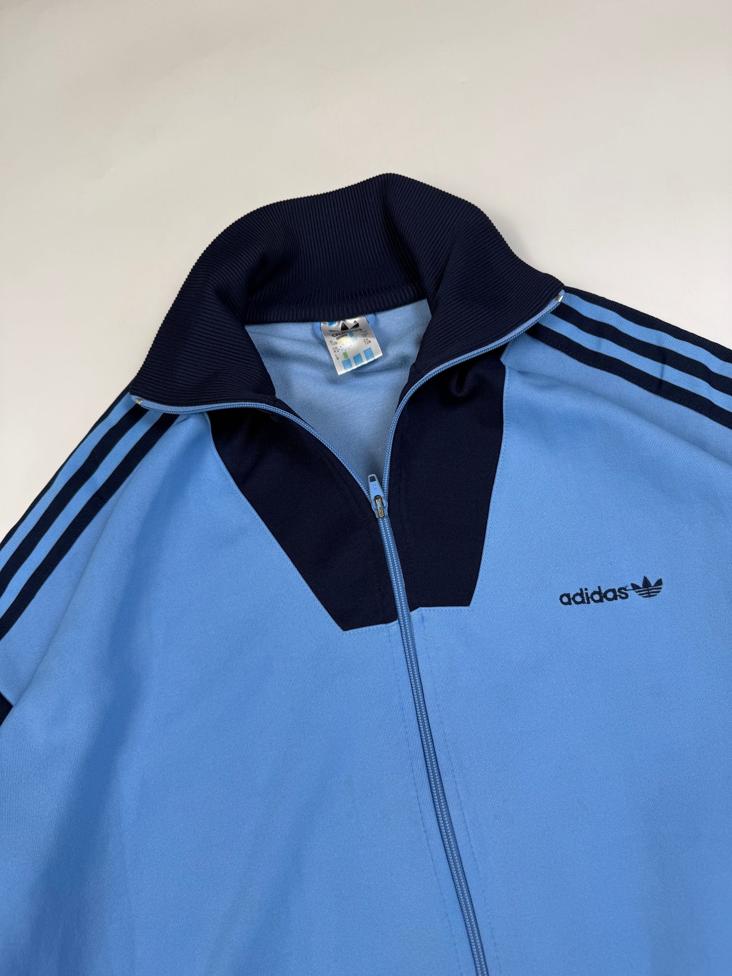 Vintage 90s adidas originals track top (M)