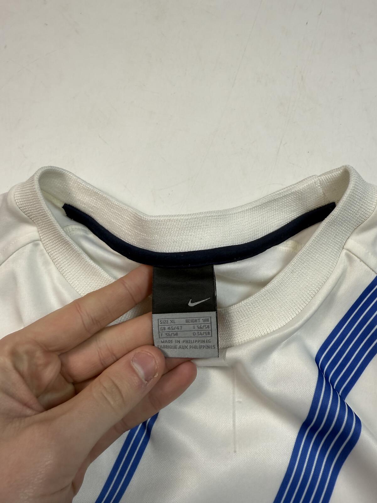 Vintage Nike shield football centre logo tee (XL)
