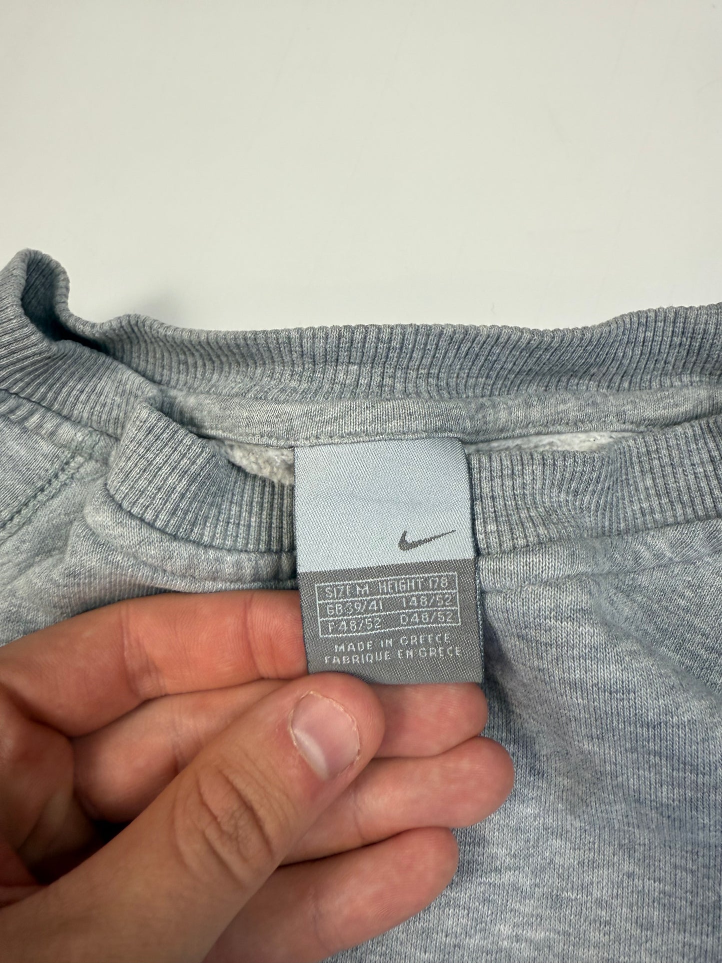 Vintage Nike centre swoosh sweatshirt (M)