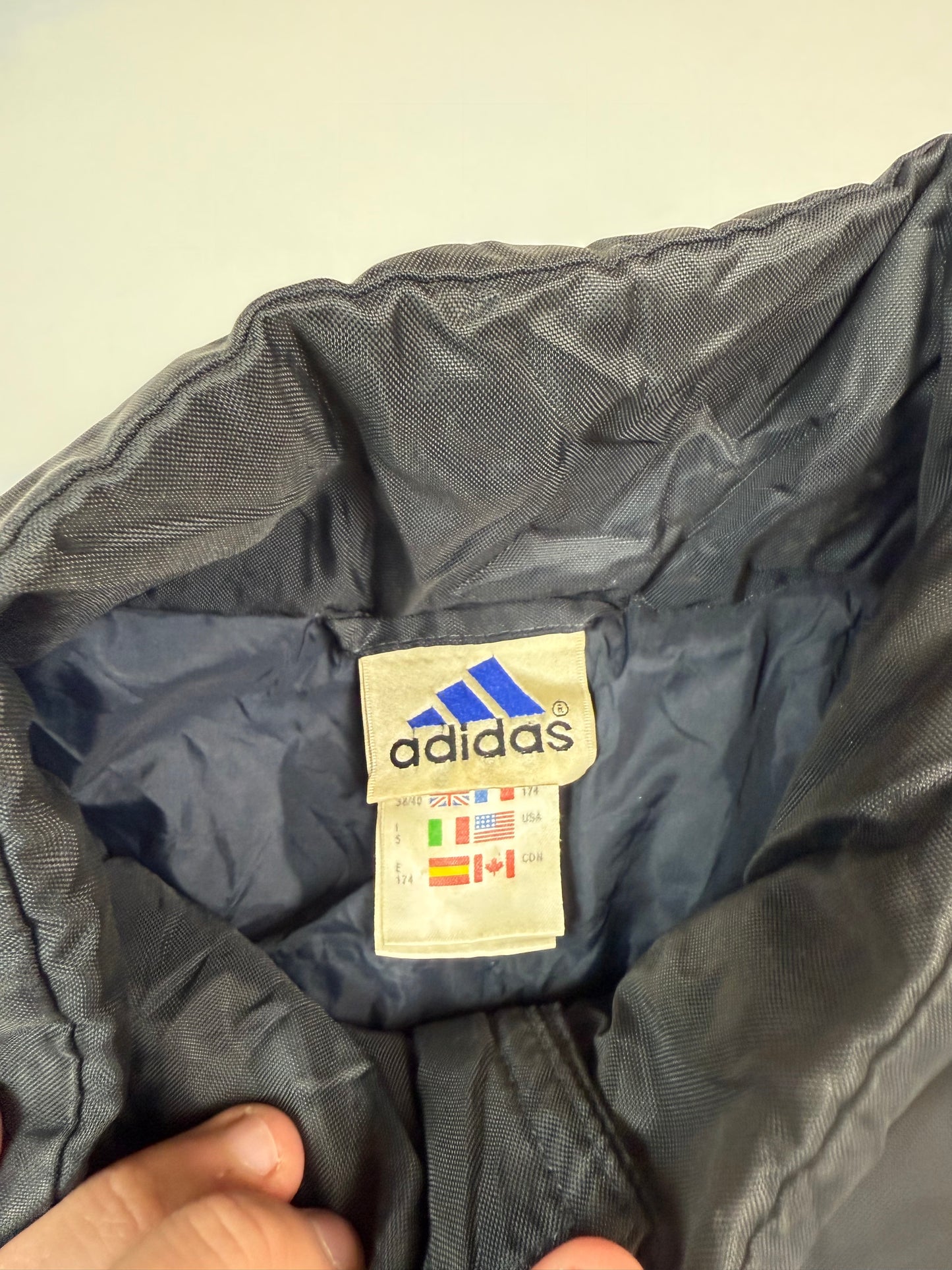 Vintage Adidas side stripe puffer jacket (M)