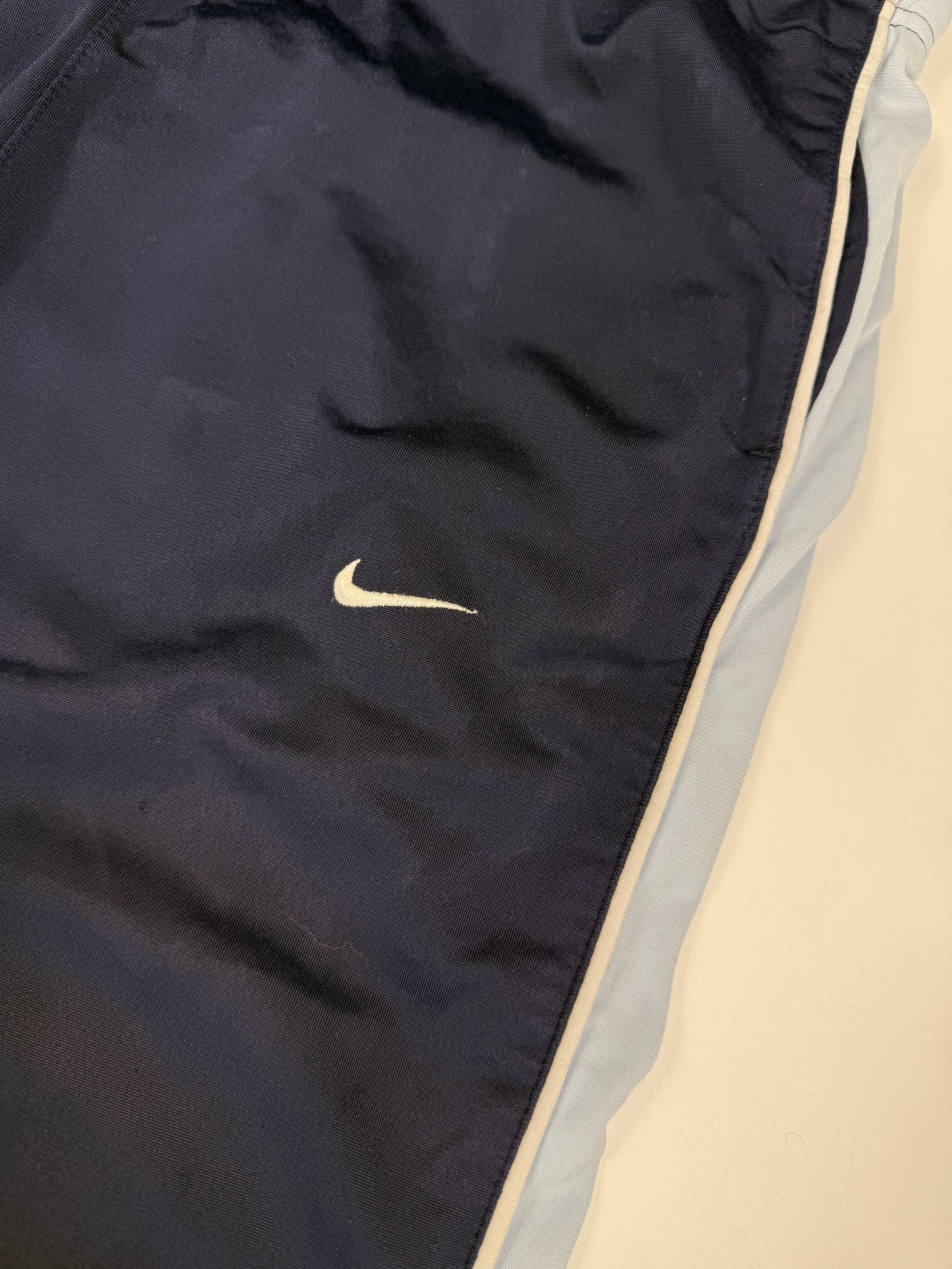 Vintage Nike side stripe track pants (S)