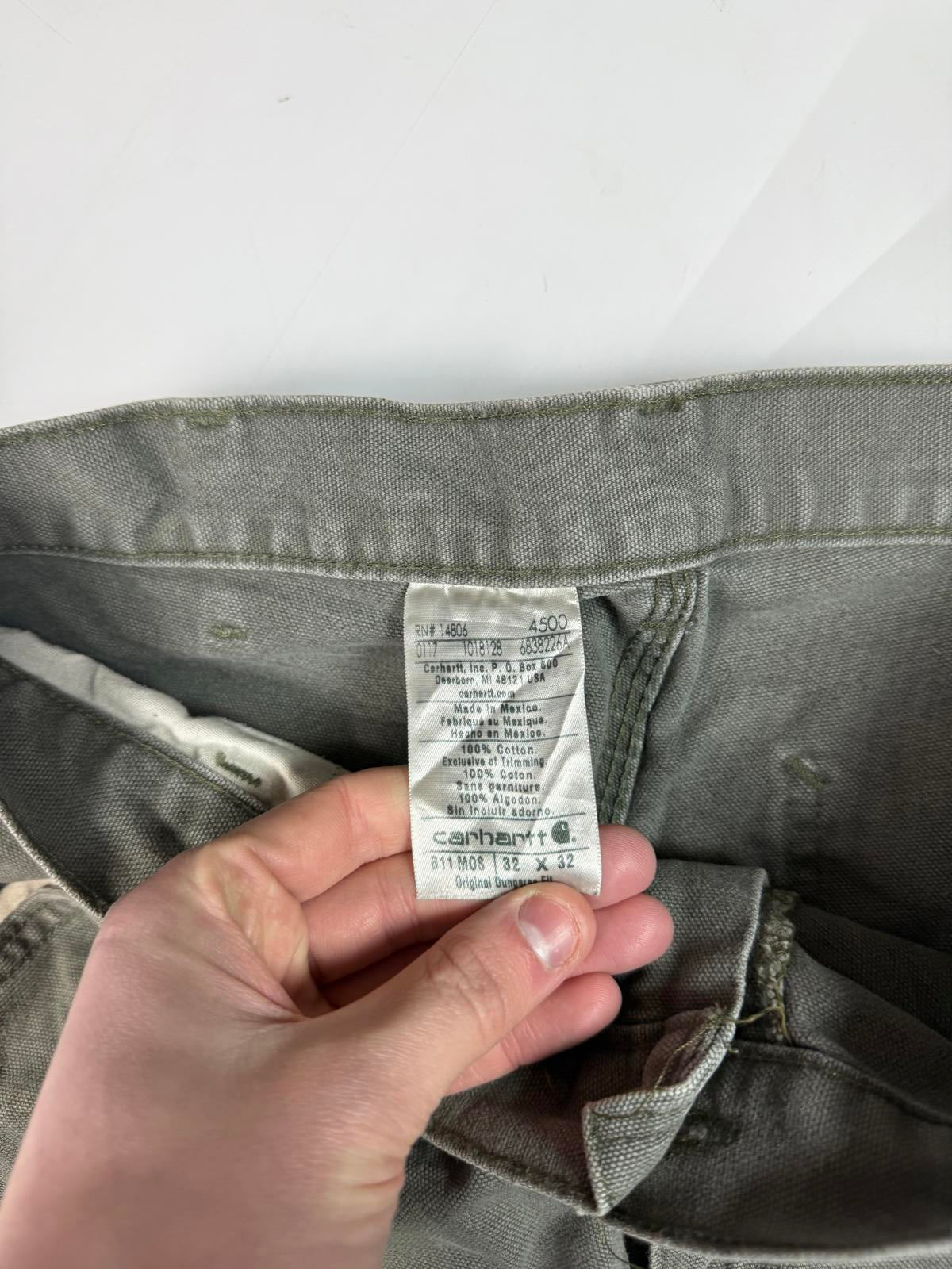 Carhartt baggy carpenter pants (W32)