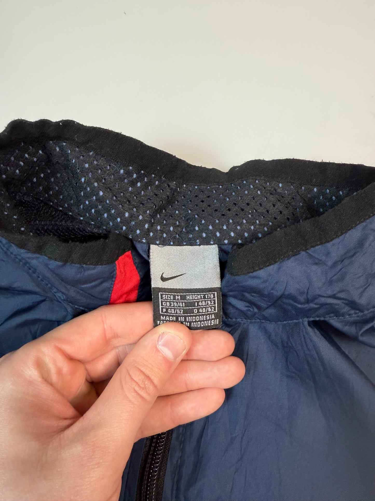 Vintage Nike running track jacket (M)