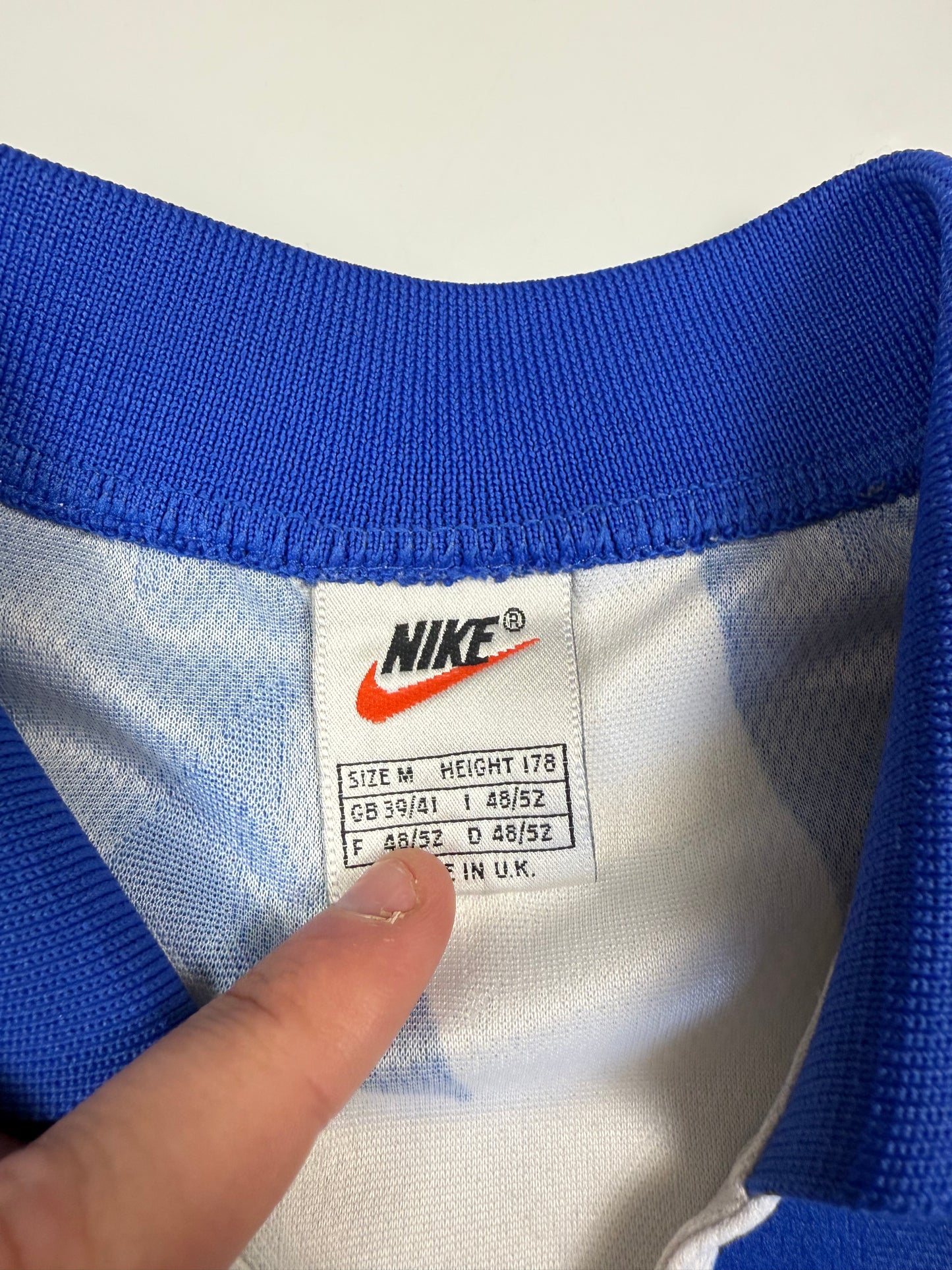 Vintage 90s Nike template thunder football shirt (M)