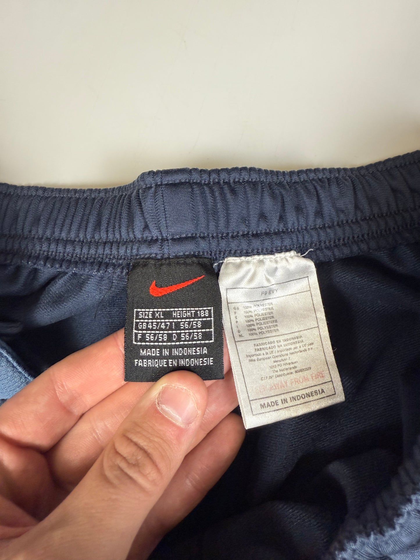 Vintage 90s Nike popper track pants (XL)