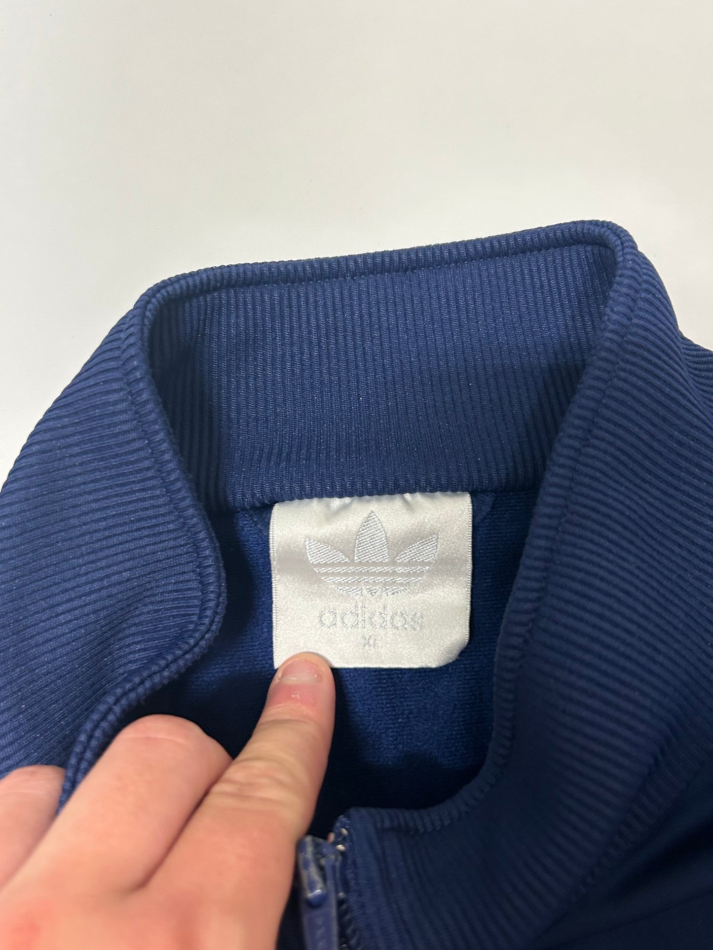 Vintage 90s adidas track jacket (XL)