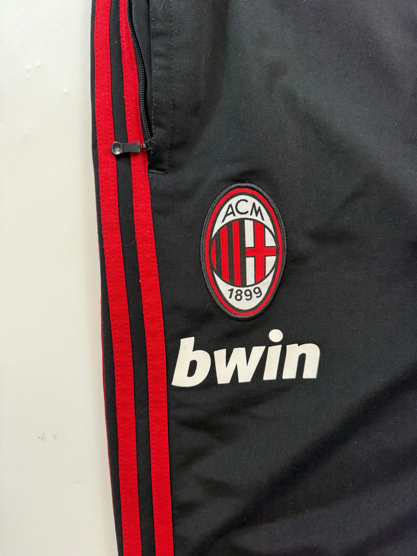 AC Milan 2009/10 adidas track pants (M)