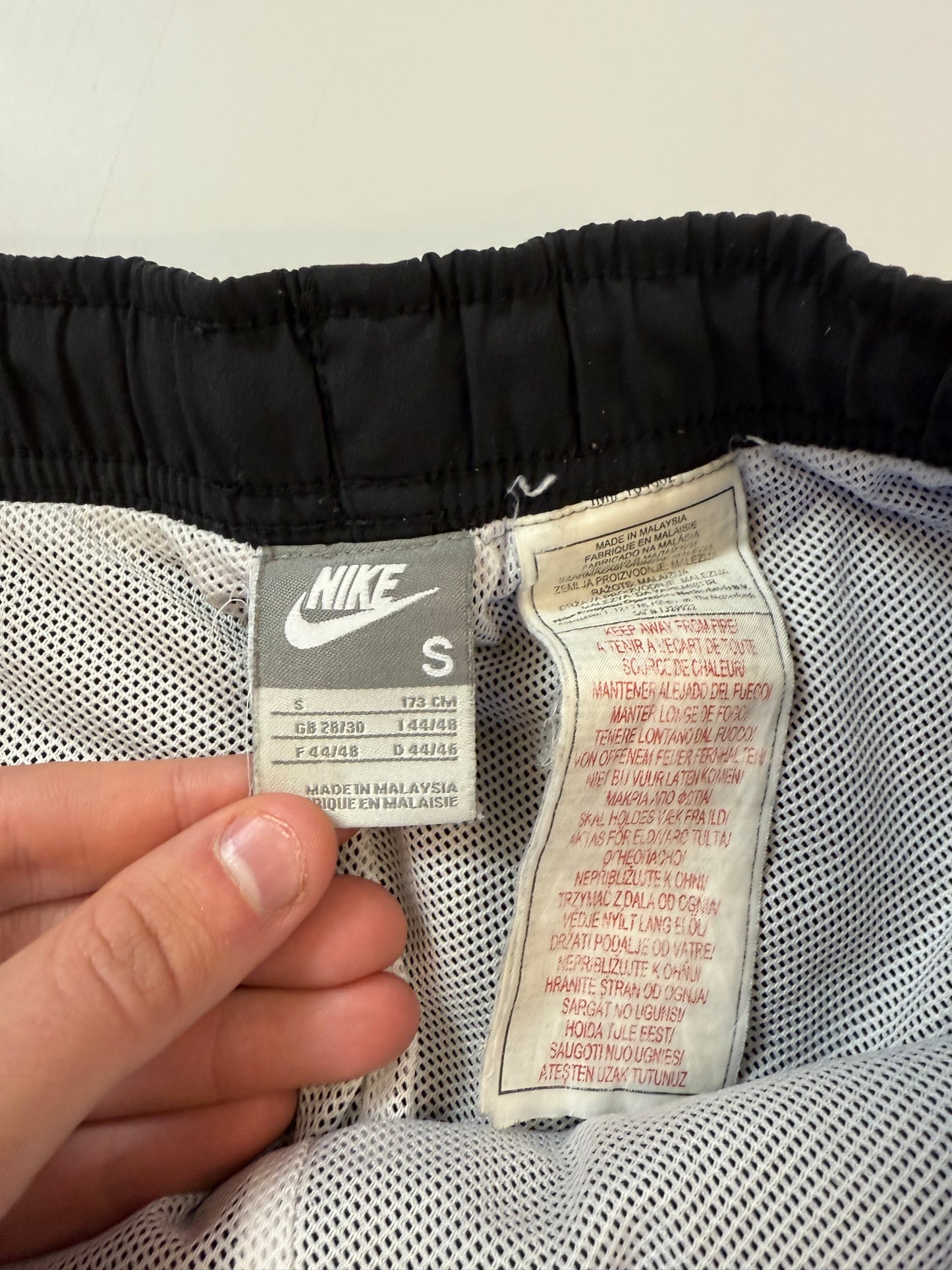 Vintage Nike mini swoosh baggy track pants (S)