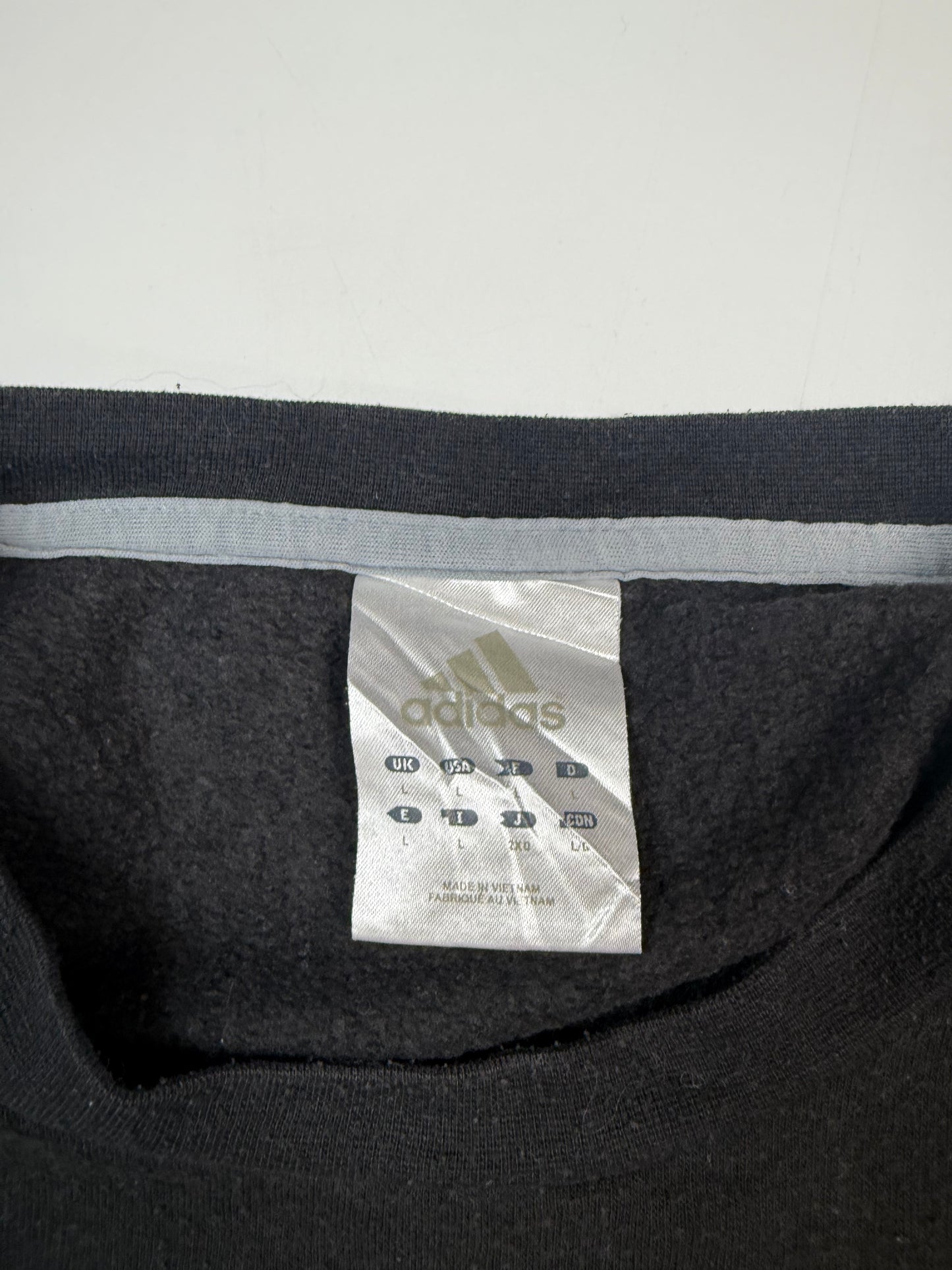 Vintage Adidas centre logo sweatshirt (L)