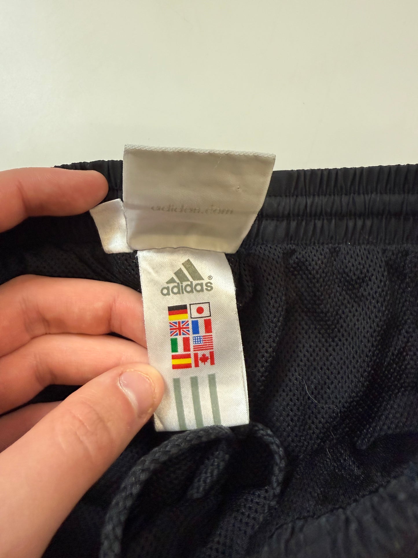 Vintage Adidas baggy track pants (M)