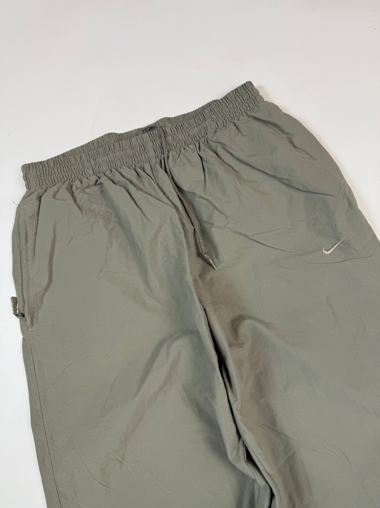 Vintage Nike mini swoosh baggy track pants (M)