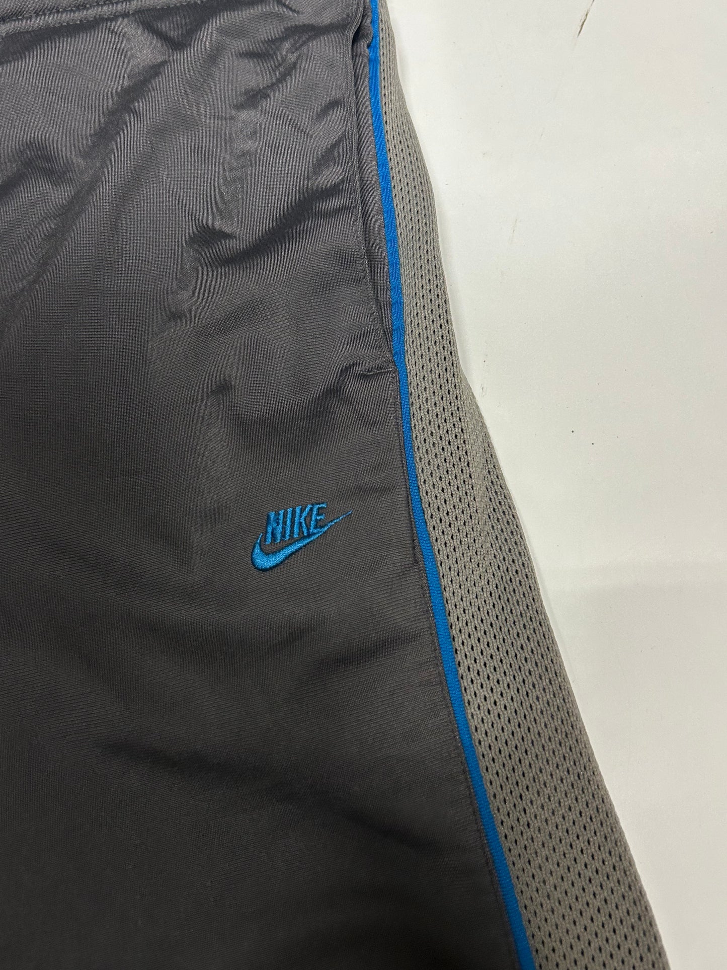 Vintage Nike baggy track pants (L)