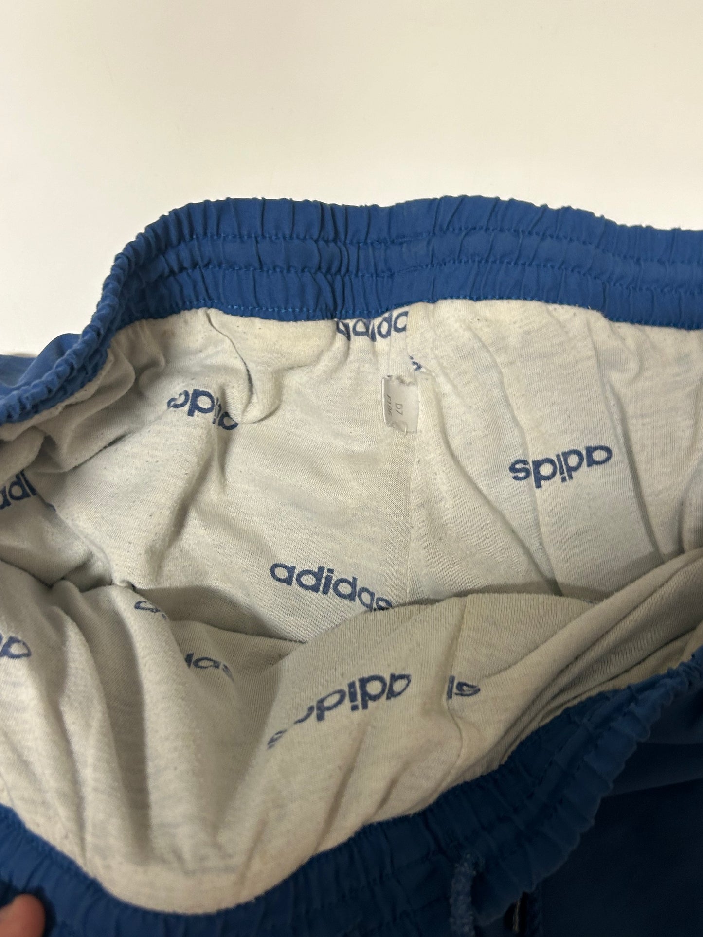 Vintage 90s Adidas baggy track pants (L)