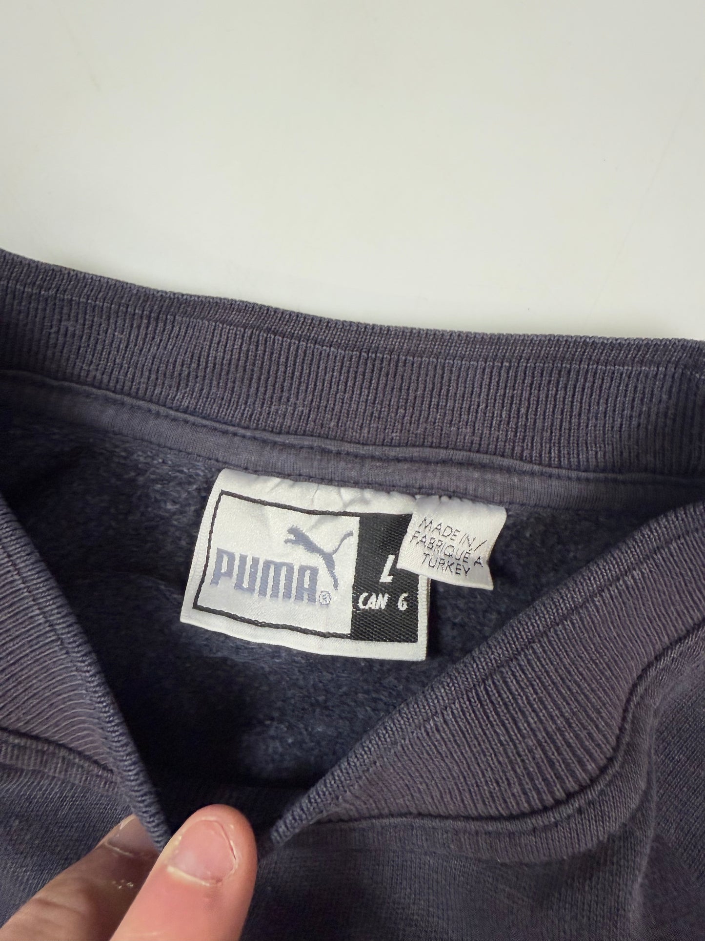 Vintage Puma centre logo sweatshirt (L)