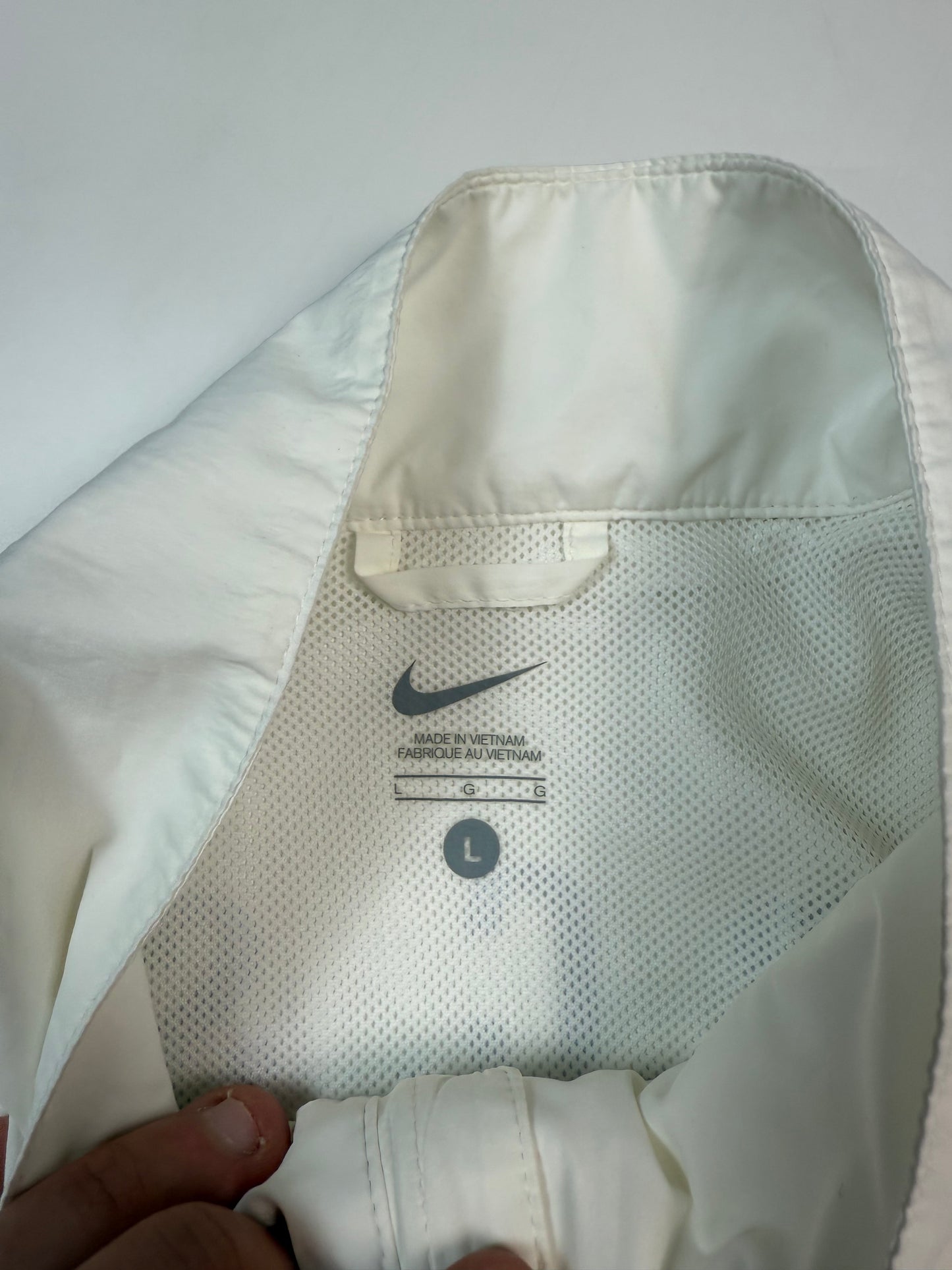 Nike court mini swoosh track jacket (L)