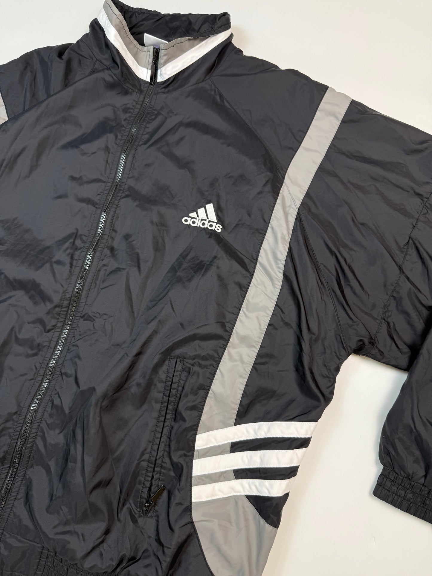 Vintage Adidas small logo track jacket (XL)