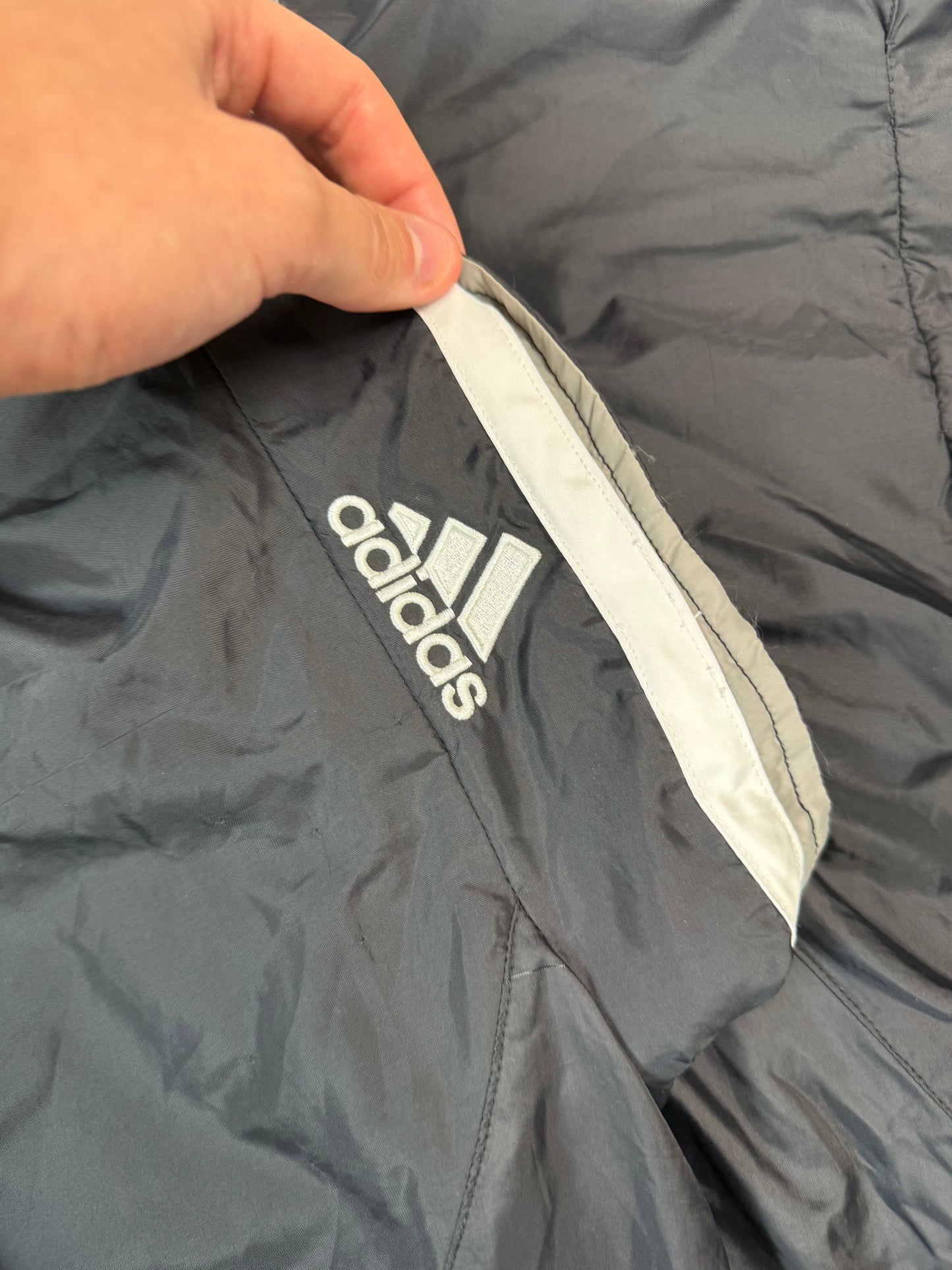 Vintage Adidas small logo track jacket (XL)