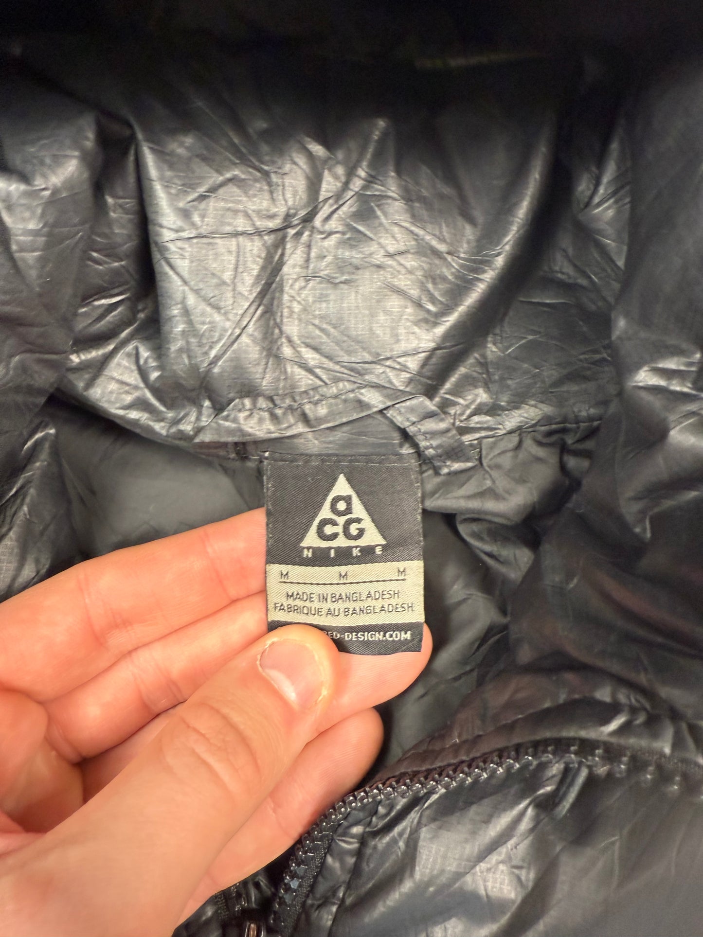 Vintage Nike ACG hooded puffer jacket (M)