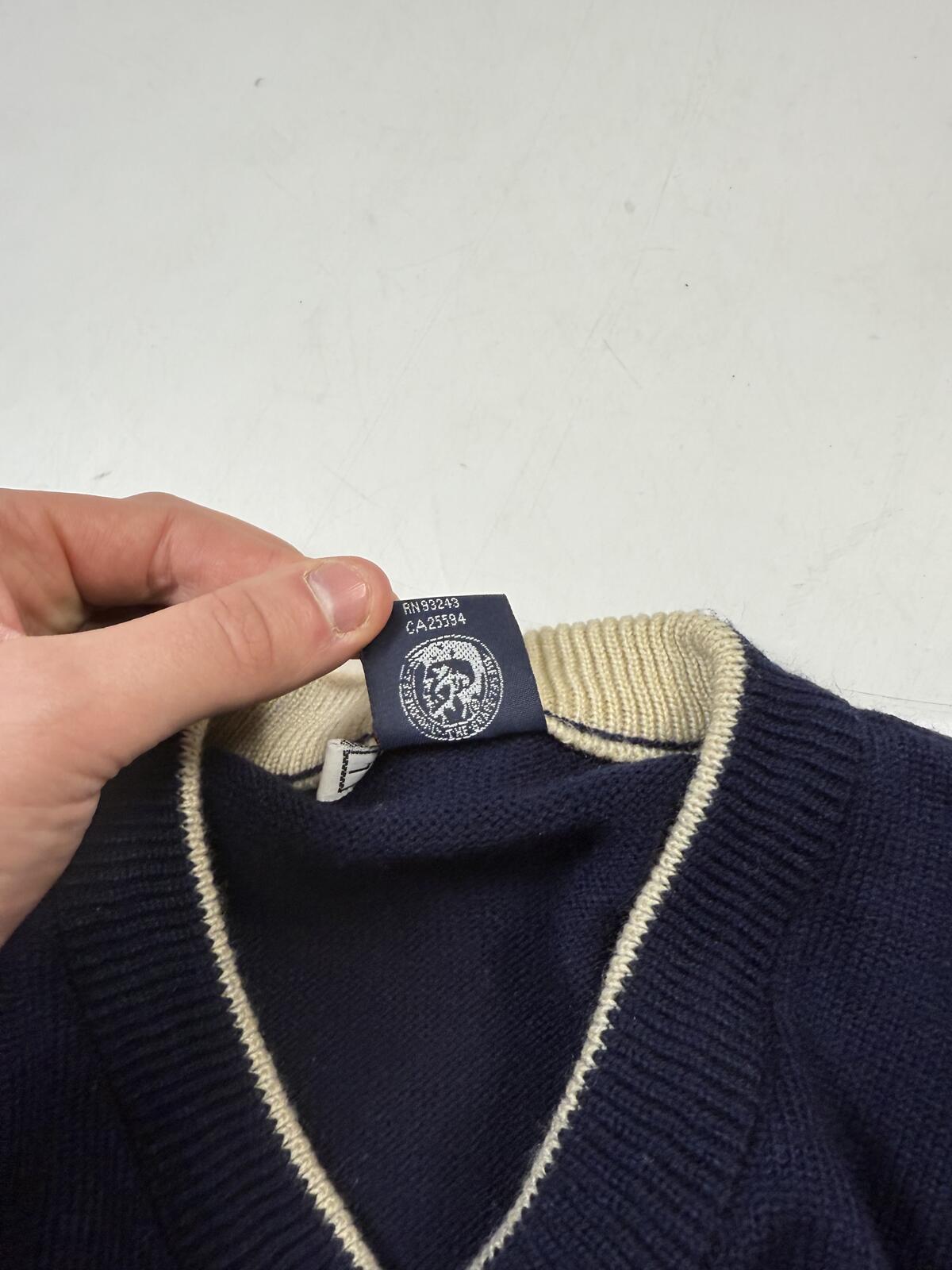 Vintage 90s Diesel spell out knit sweater (L)