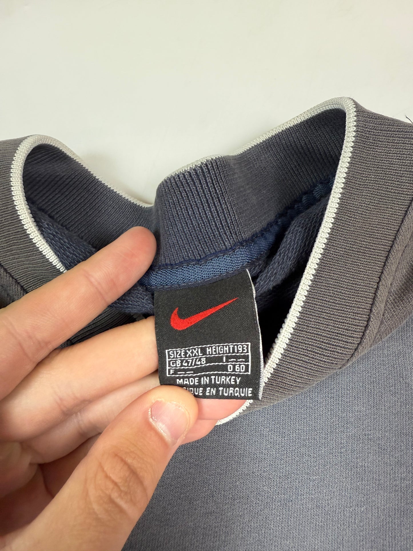 Vintage 90s Nike mini swoosh sweatshirt (XXL)