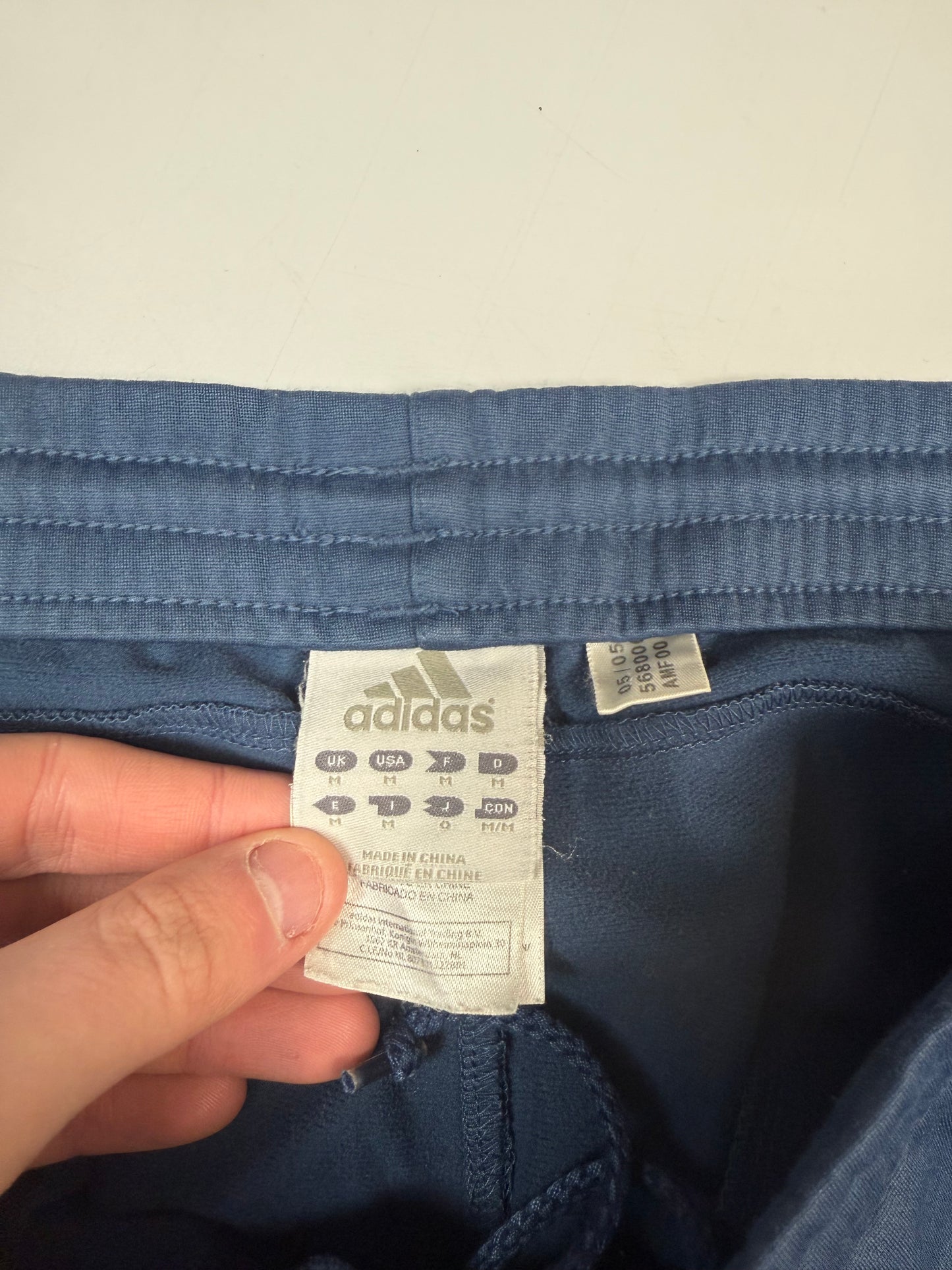 Vintage Adidas baggy track pants (M)