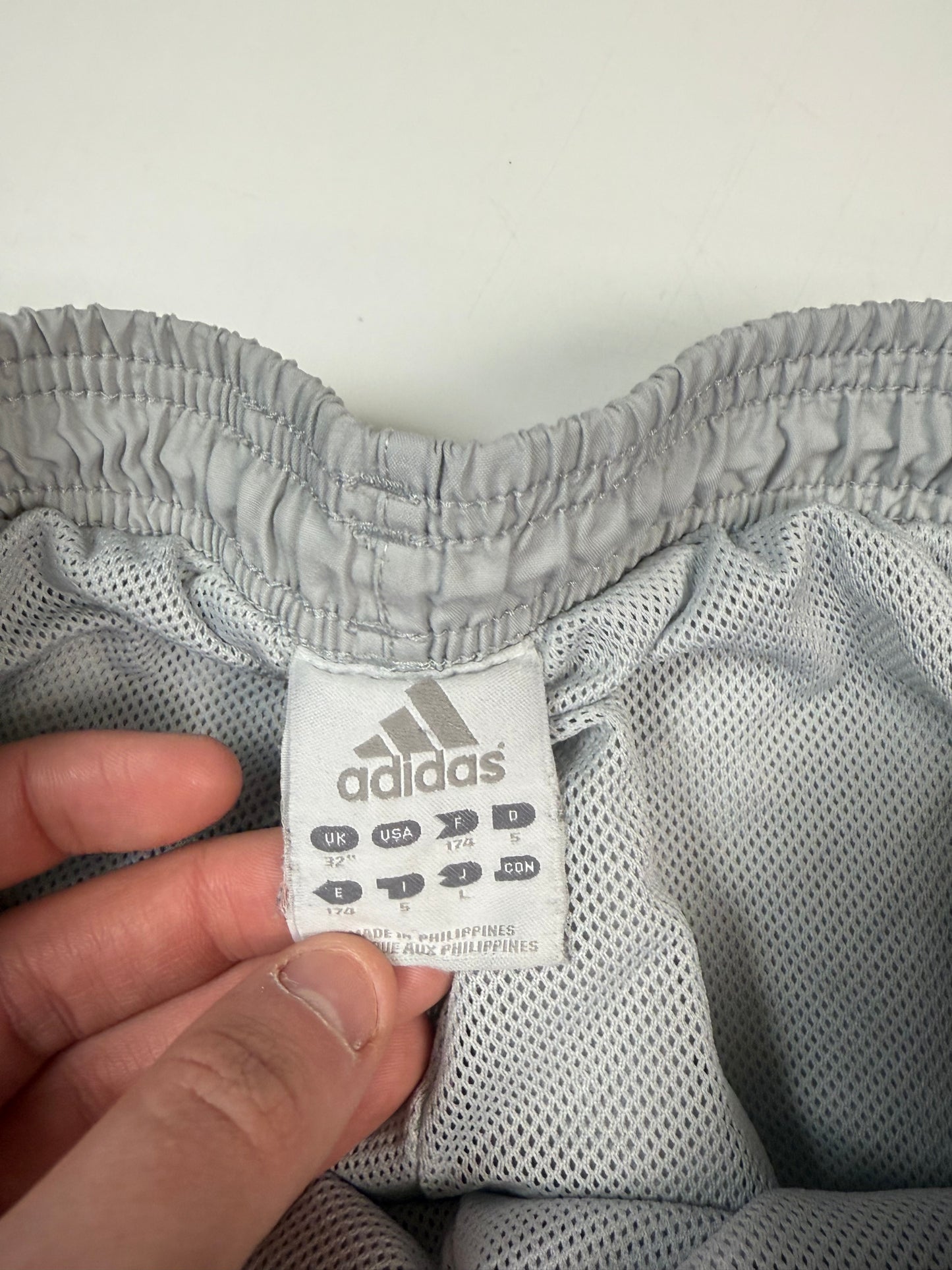 Vintage Adidas baggy track pants (M)