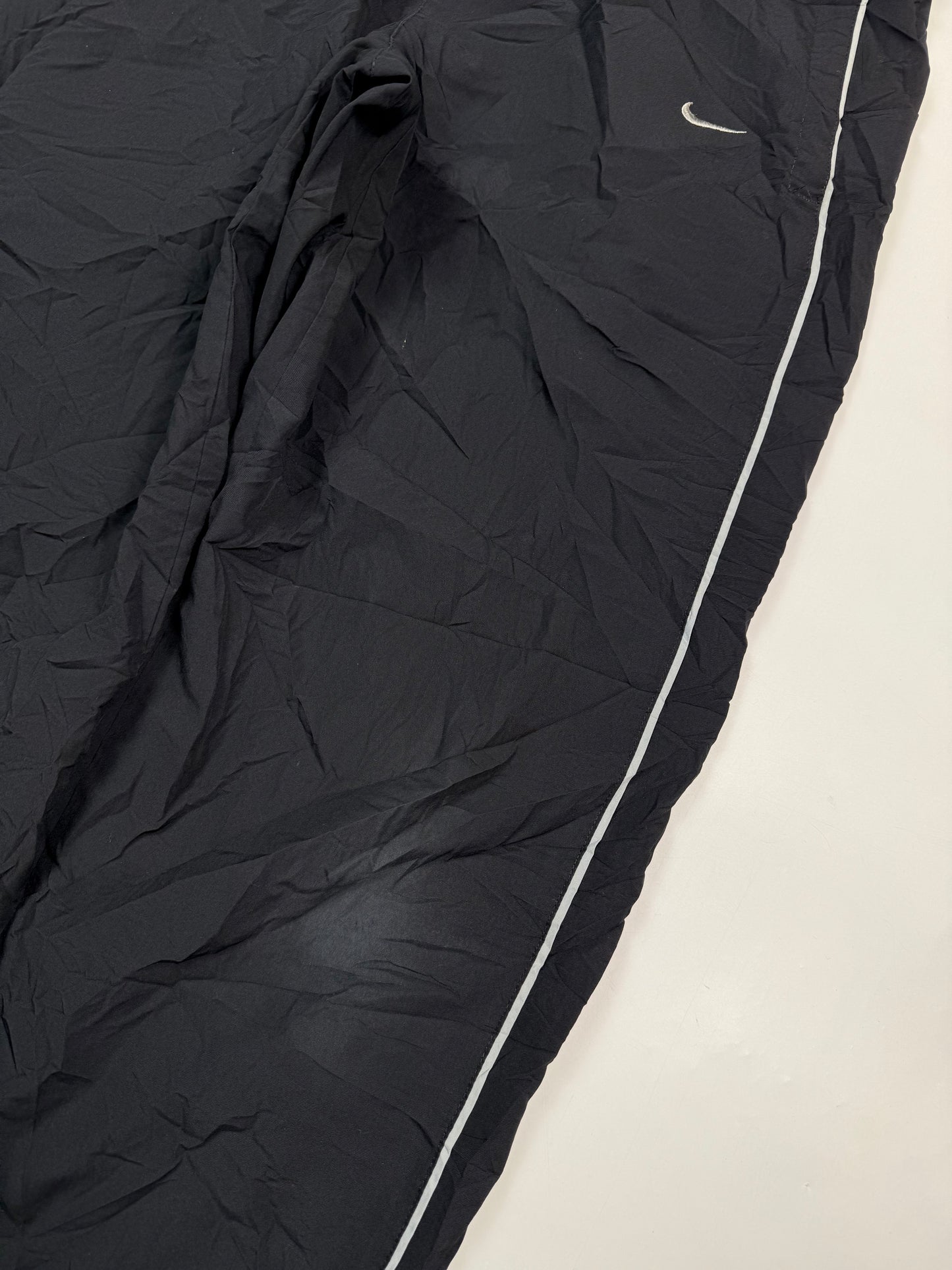Vintage Nike baggy track pants (M)