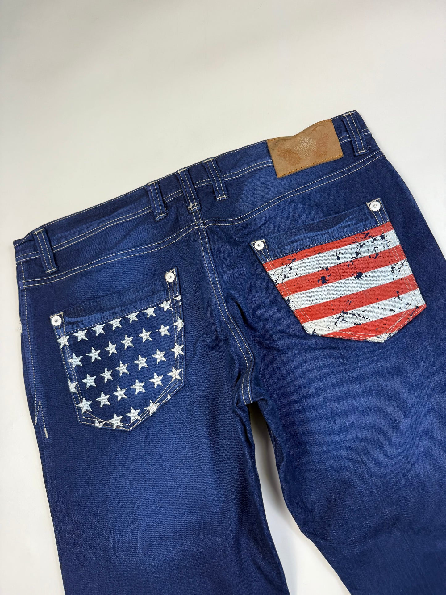 Vintage Y2K USA pocket denim jeans (W38)