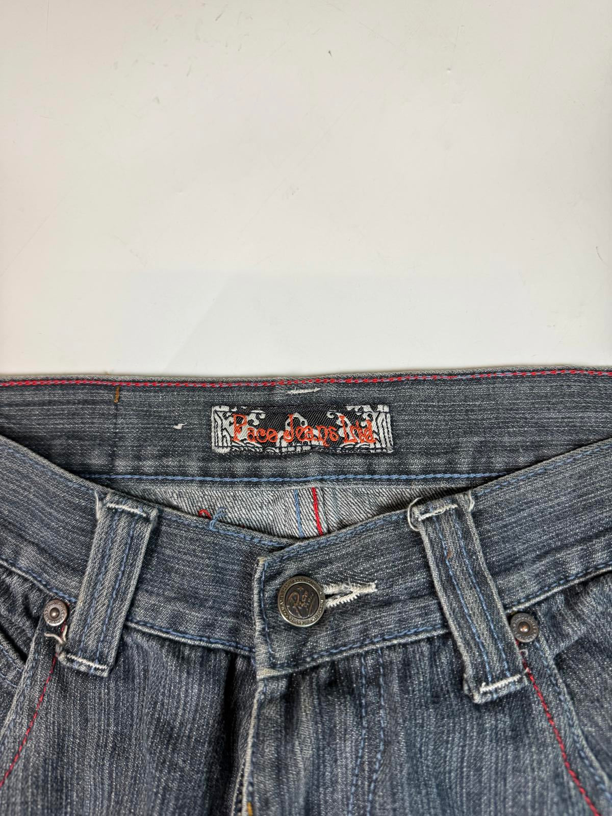 Vintage Y2K embroidered baggy hip hop Jeans (W34)