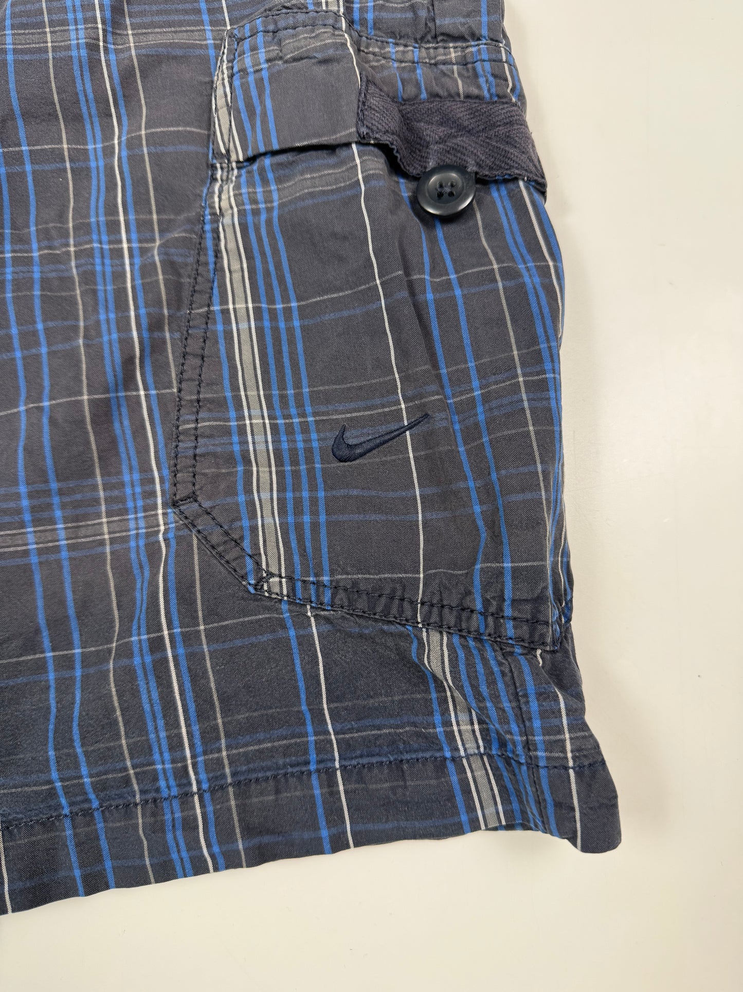 Nike athletic dept checkered cargo shorts (W32)