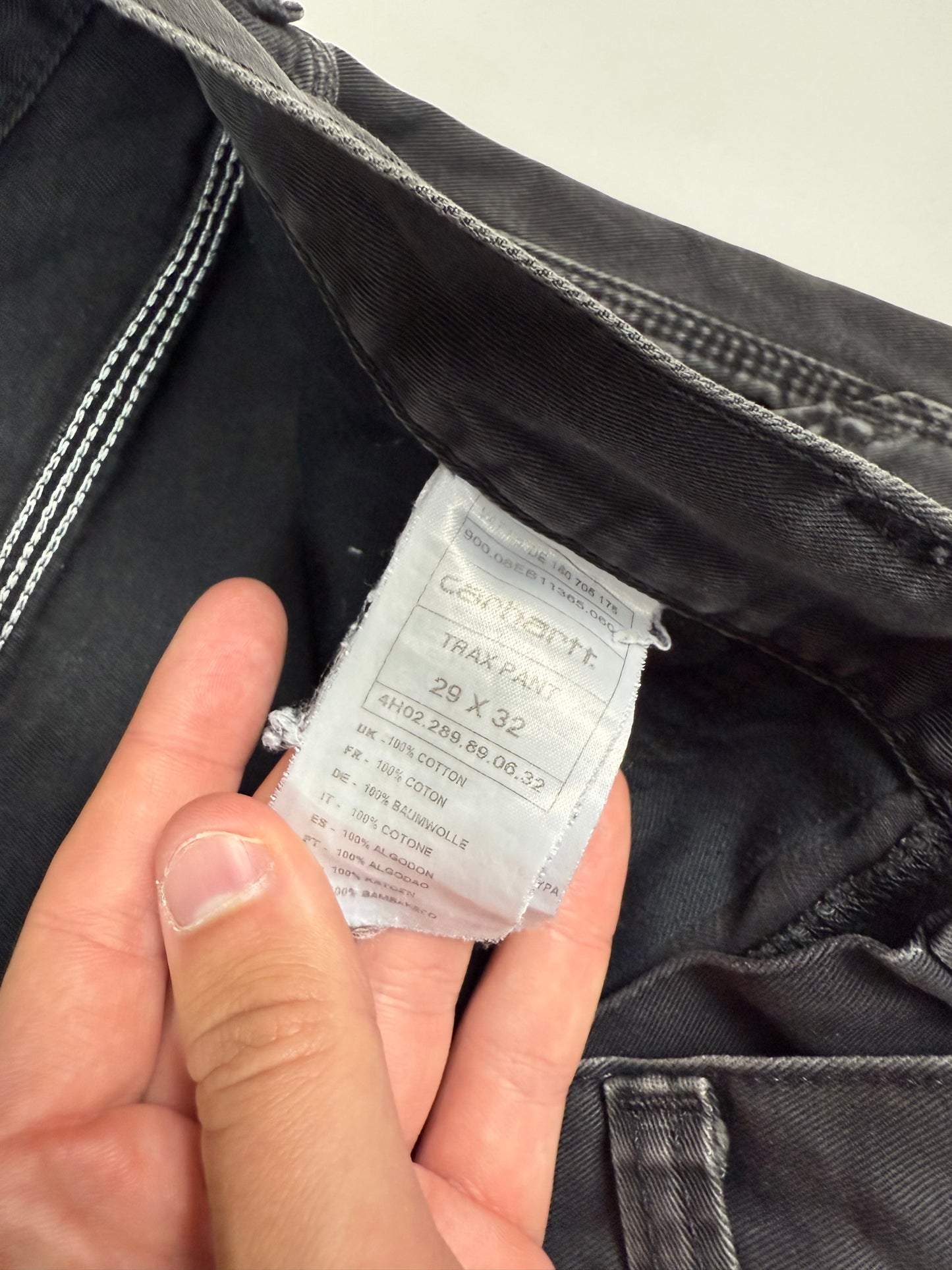 Carhartt carpenter shorts (W29)