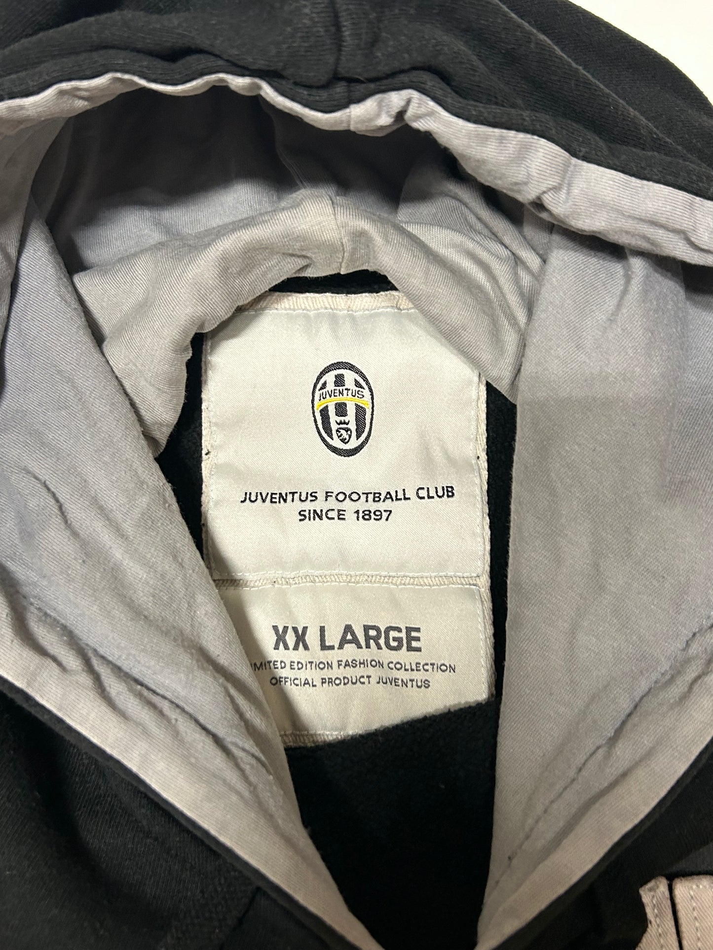 Vintage Juventus graphic hoodie (XXL)