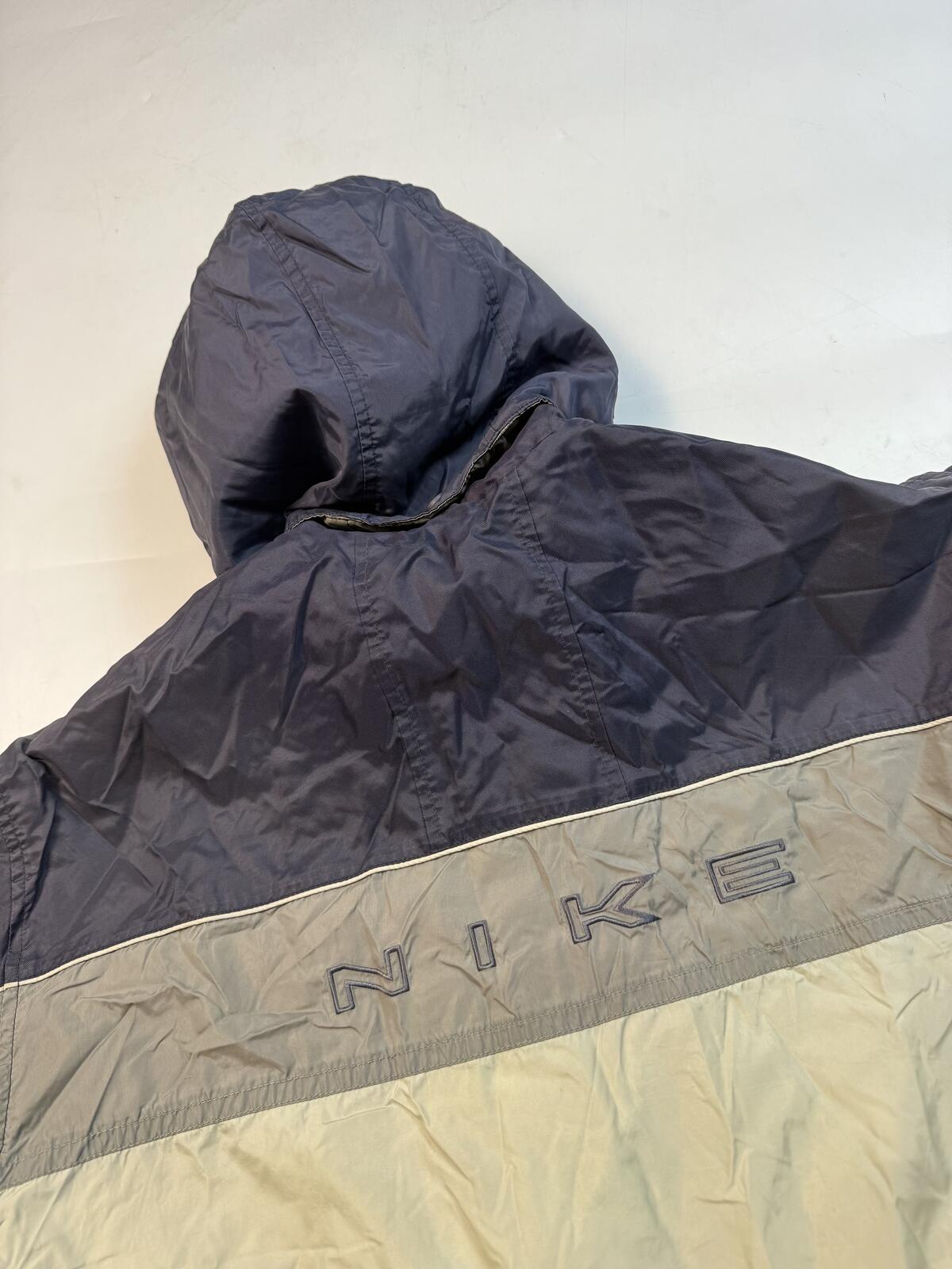 Vintage 90s Nike hooded insulated jacket (L)