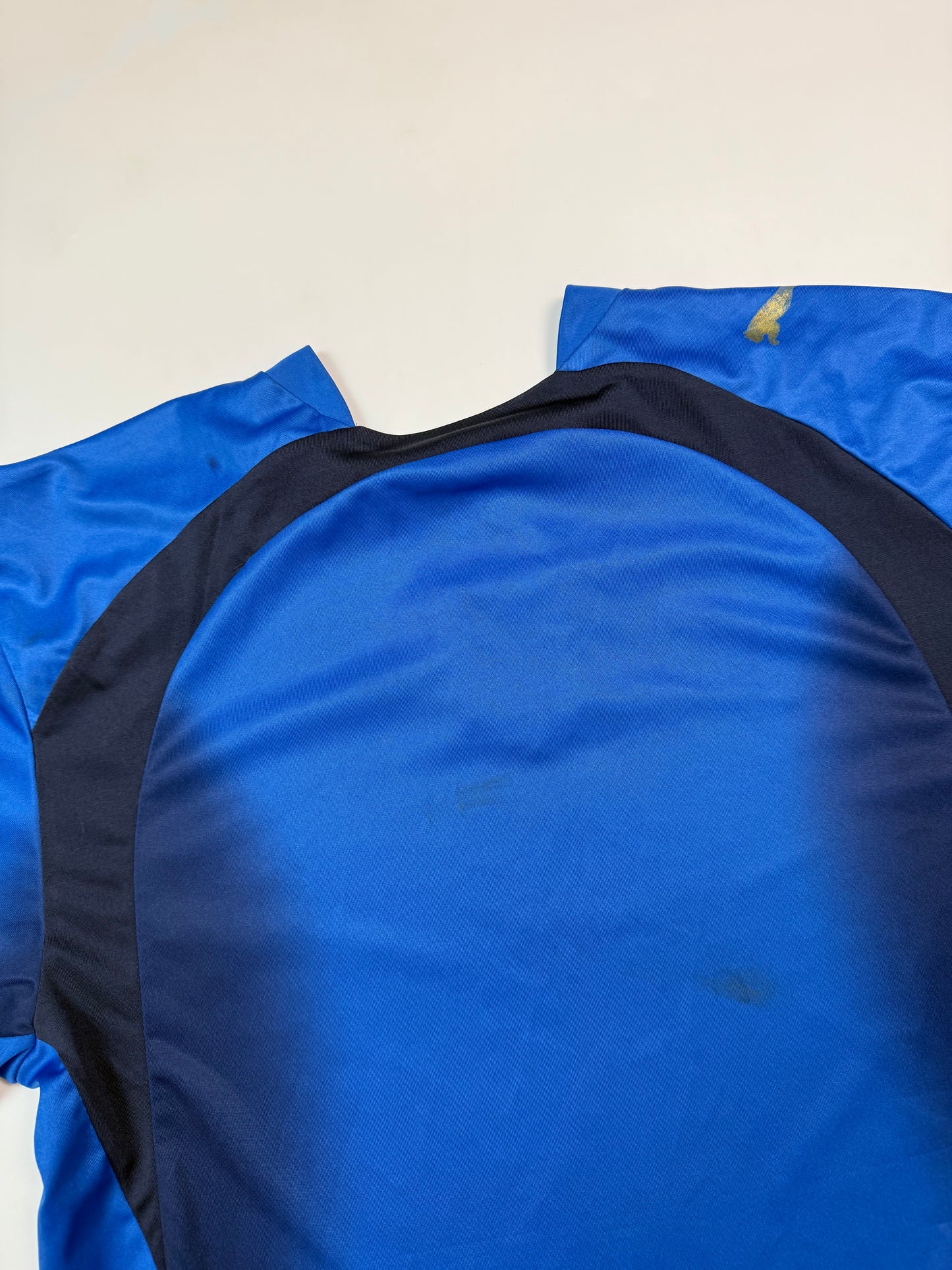 Vintage Italy 2006 world cup Puma home football shirt (M)