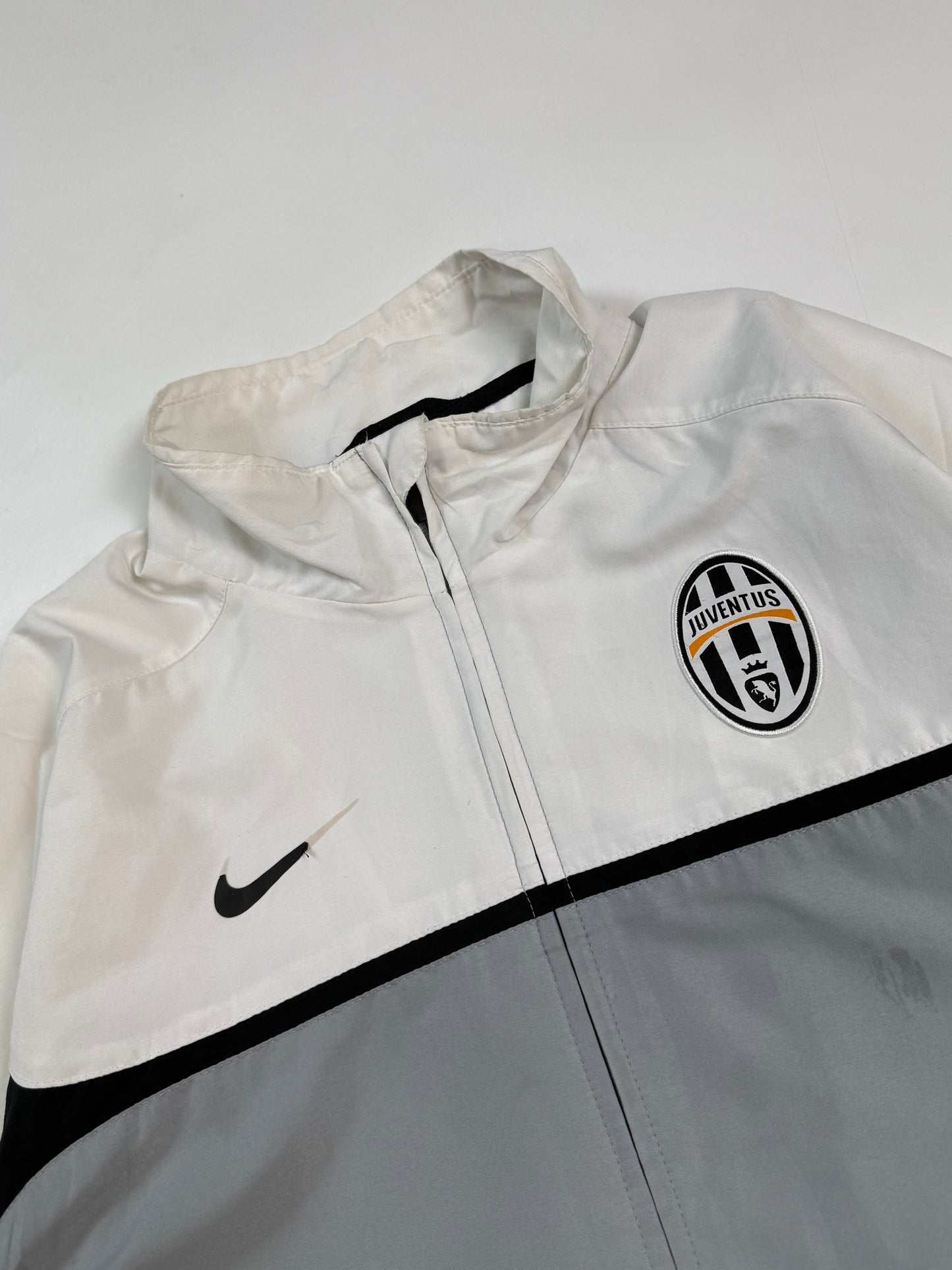 Juventus 2010/11 Nike track jacket (XL)