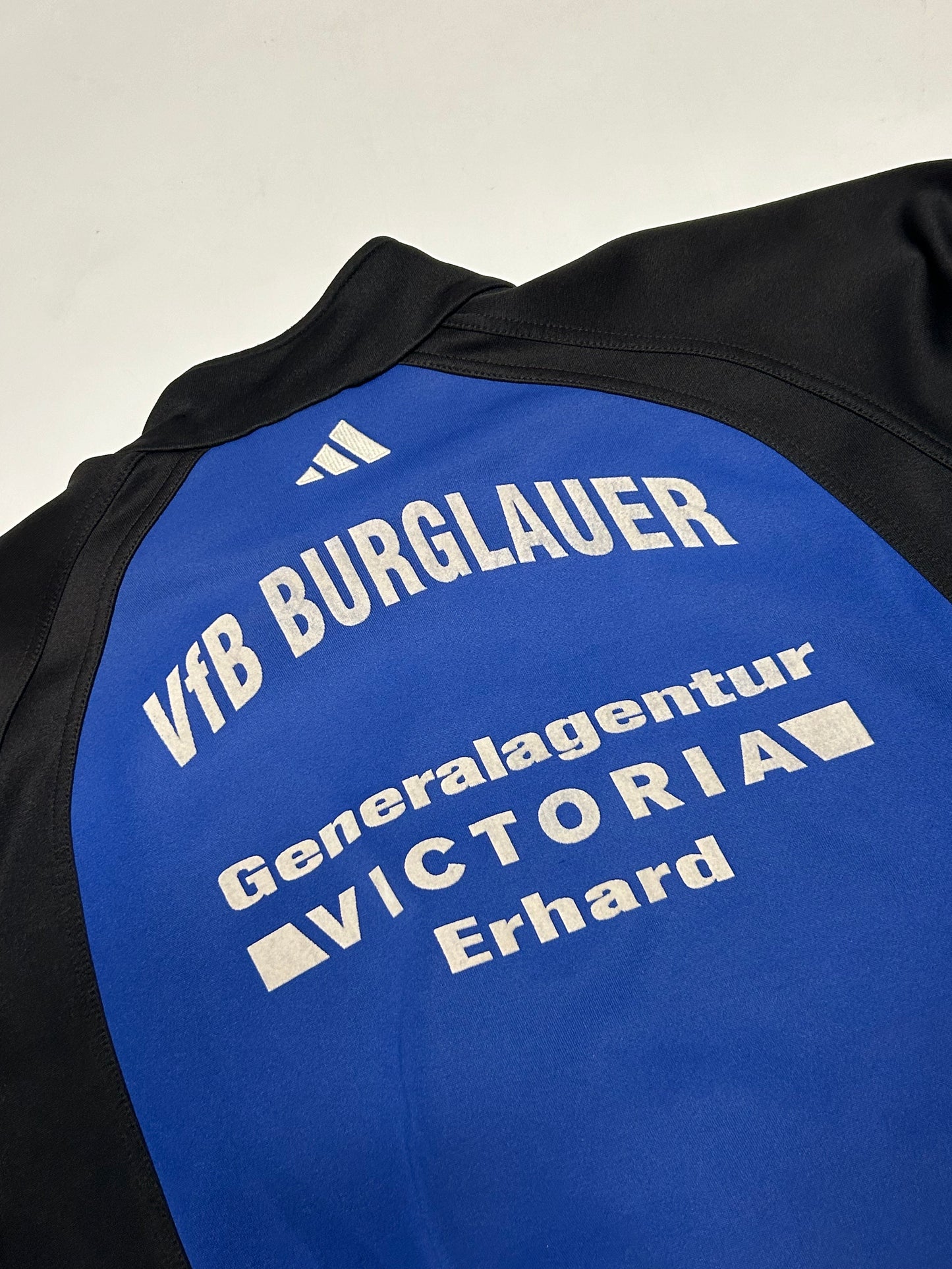 Vintage Adidas track jacket (M)